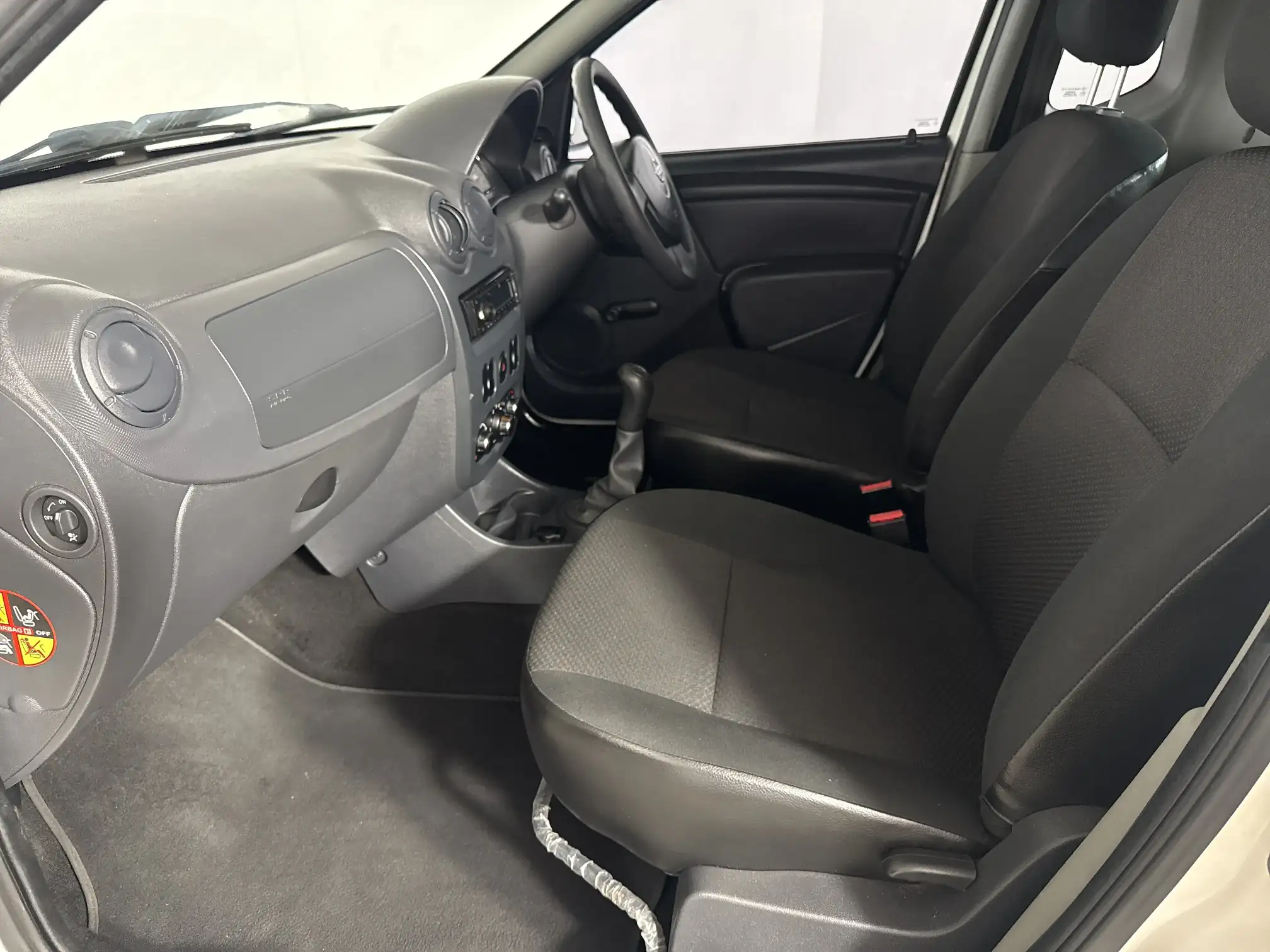 Nissan NP200
