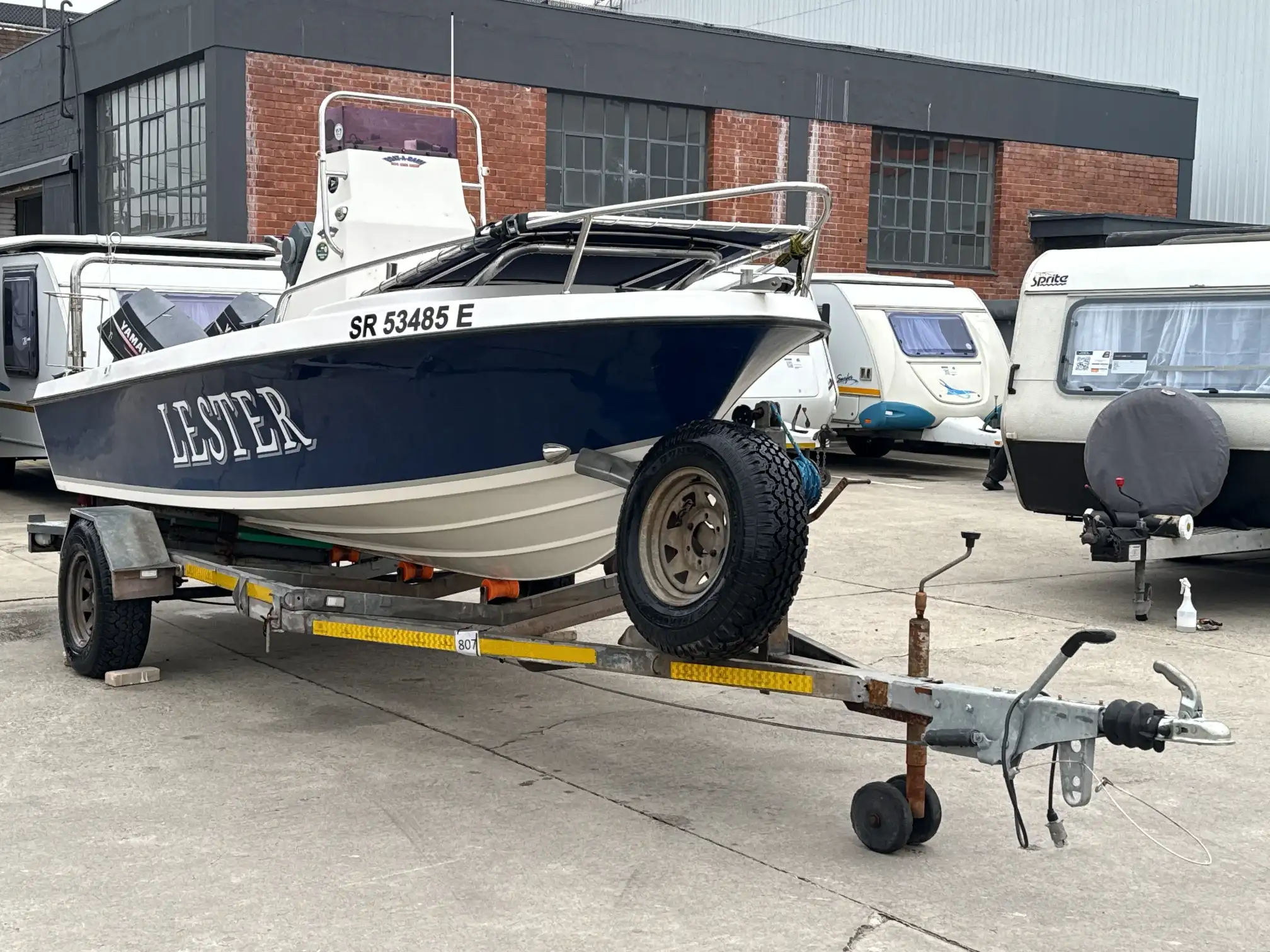 Scorpion Monohull