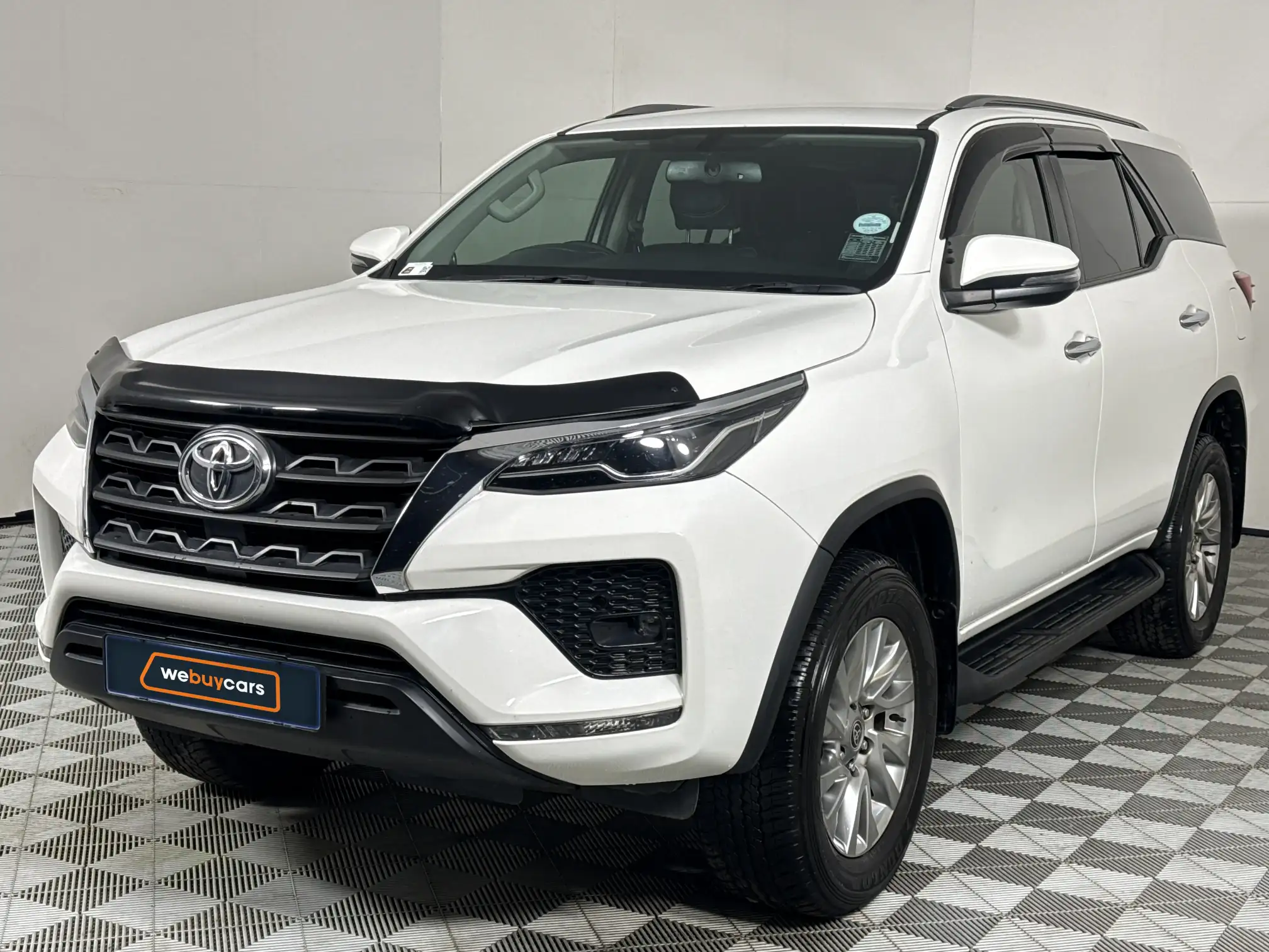 We Buy Cars | 2022 Toyota Fortuner — Stock Number DB7D09338
