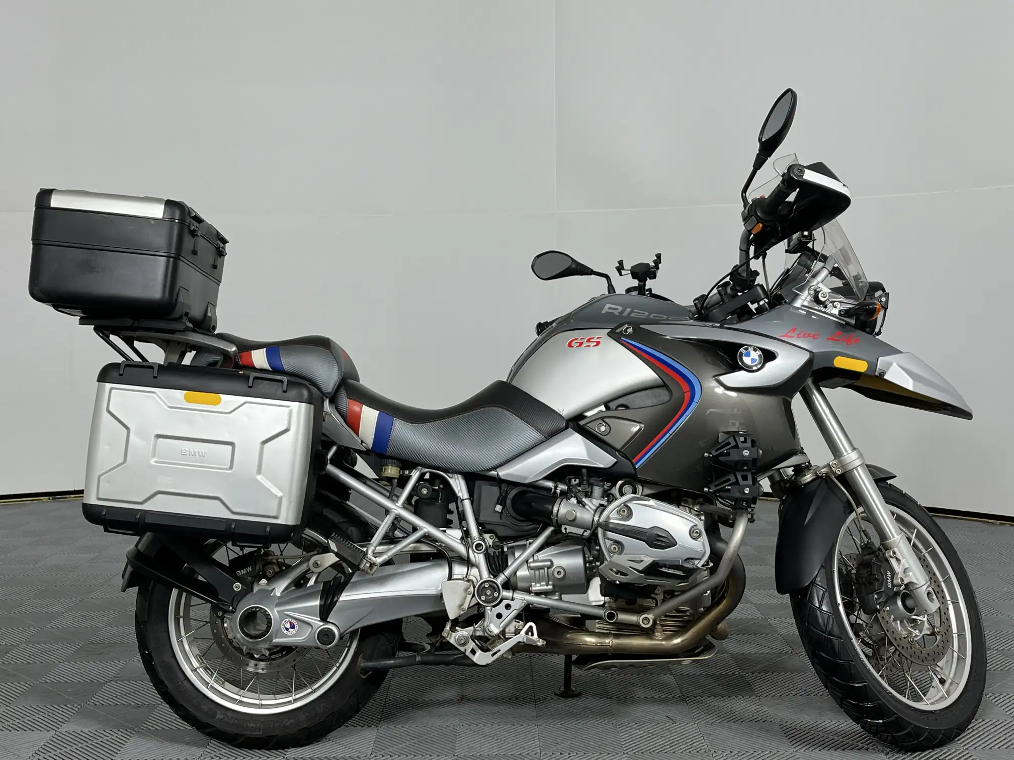 BMW R Series