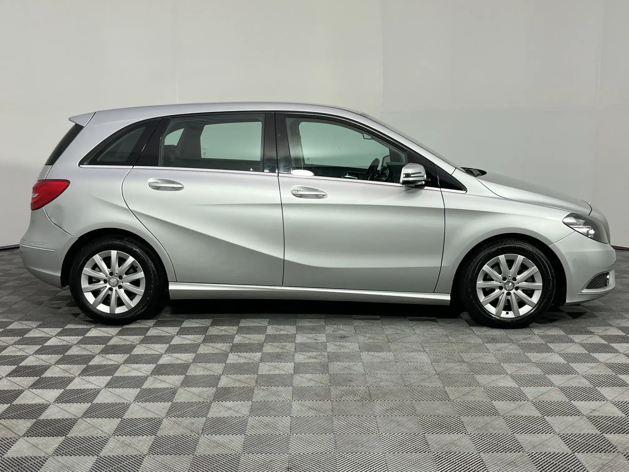 Mercedes-Benz B Class