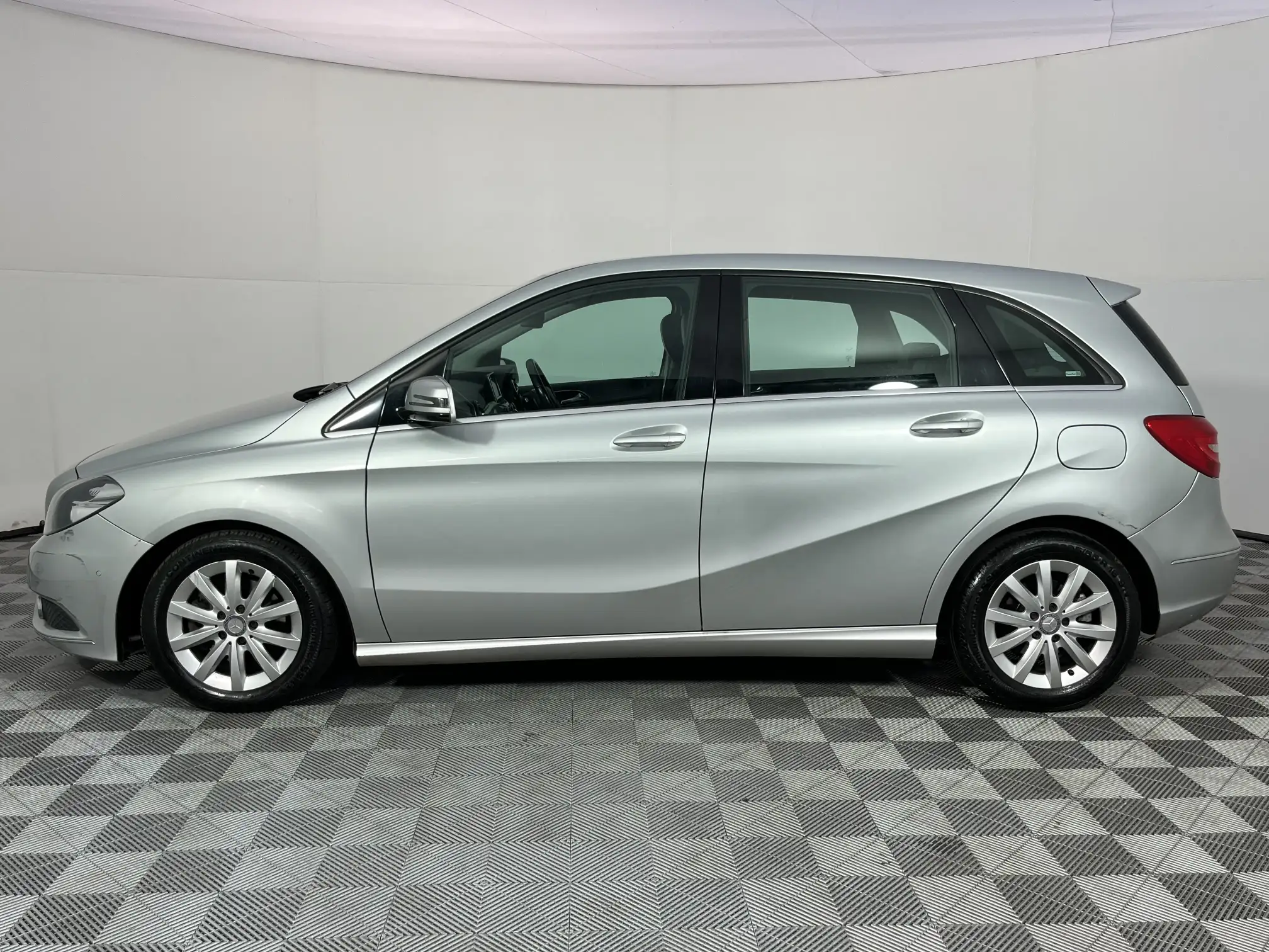 Mercedes-Benz B Class