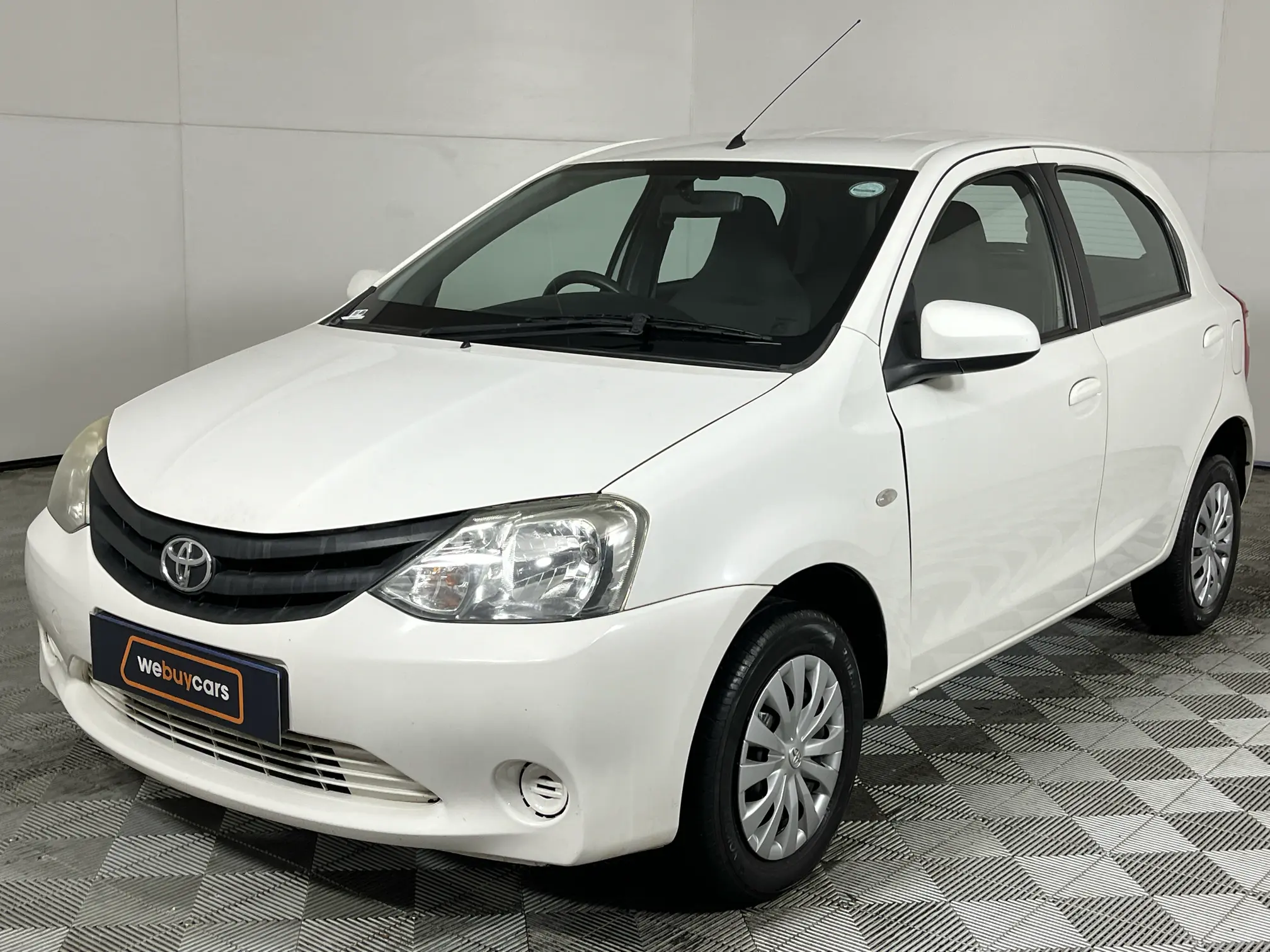 2014 Toyota Etios 1.5 XI 5-Door