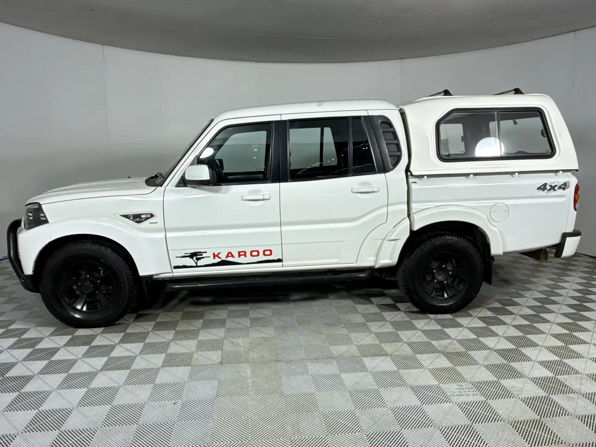 Mahindra PIK UP
