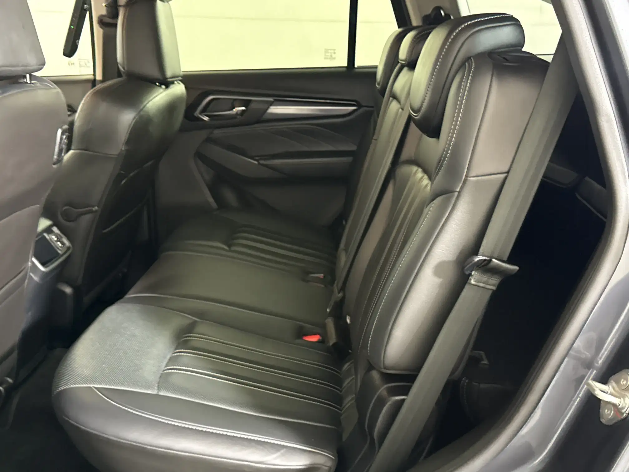 Isuzu MU-X