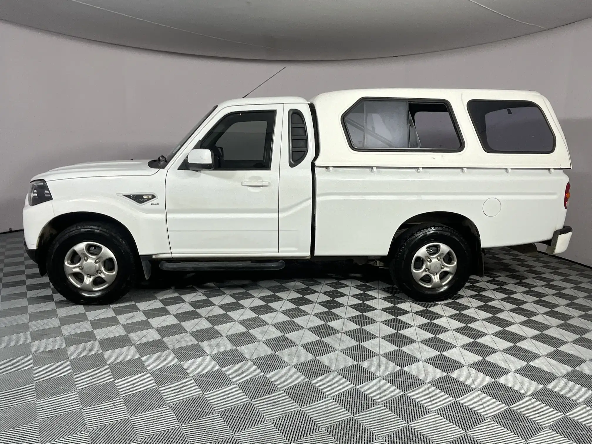 Mahindra PIK UP