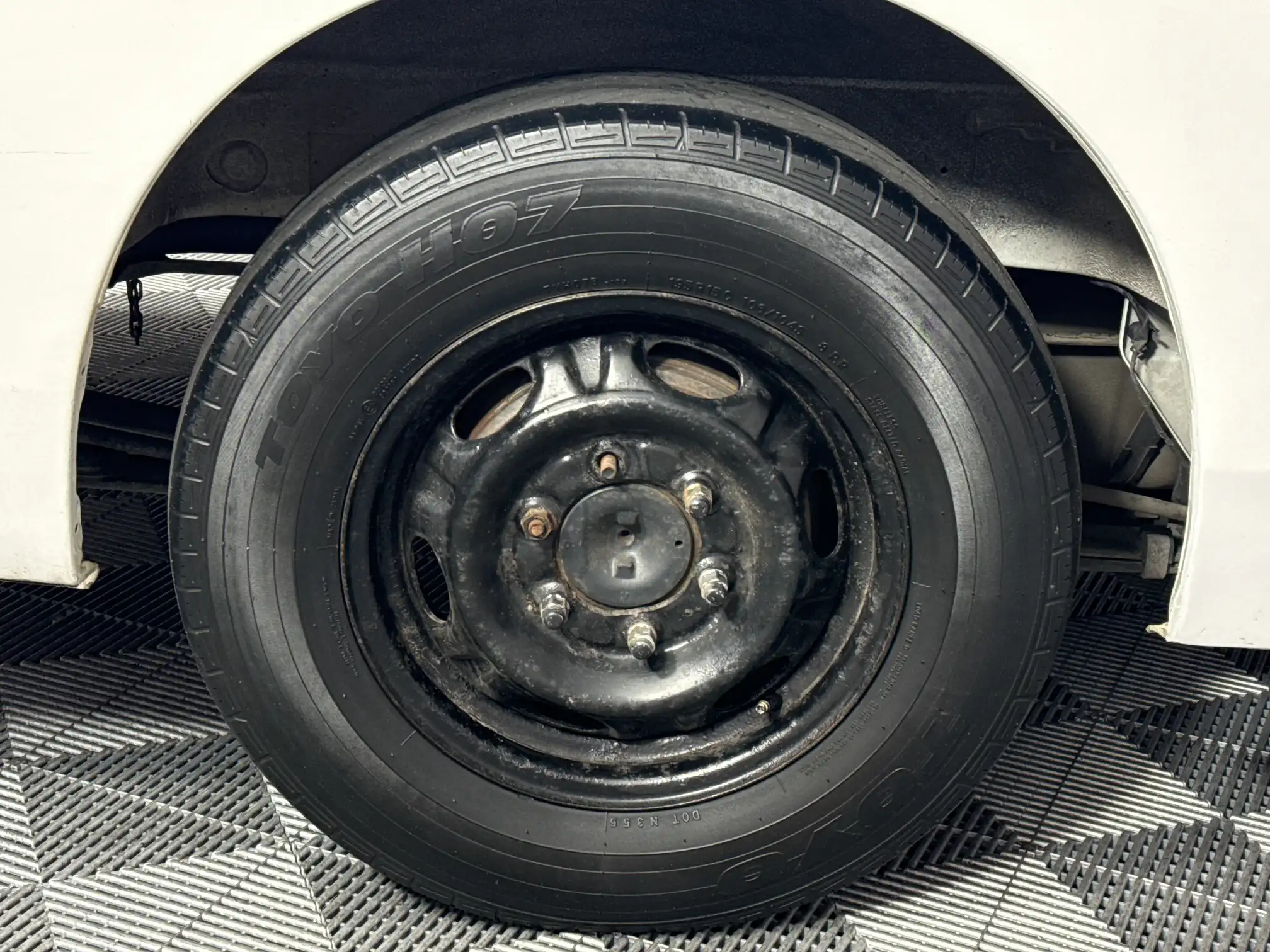 Nissan NV