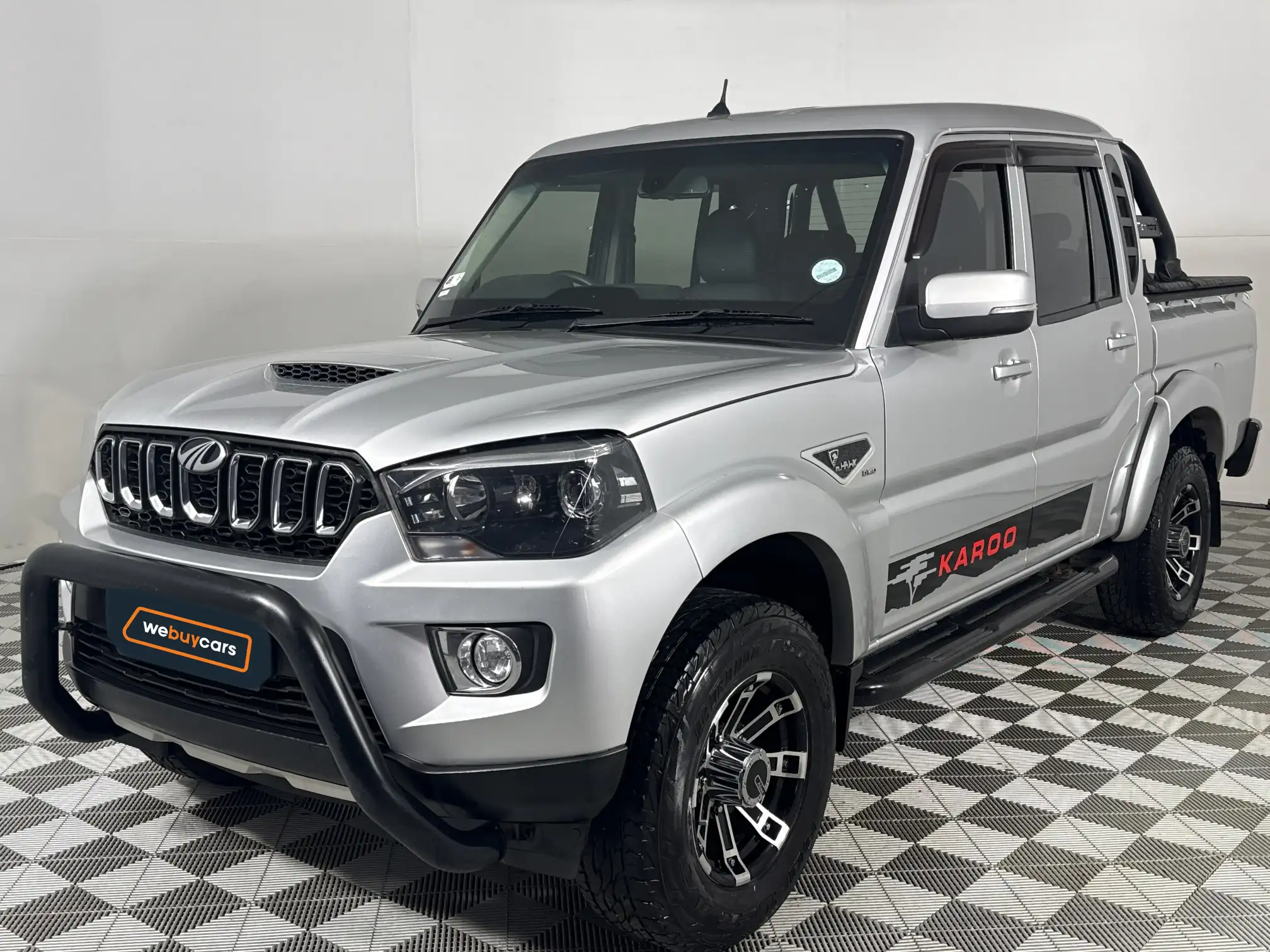 2021 Mahindra PIK UP