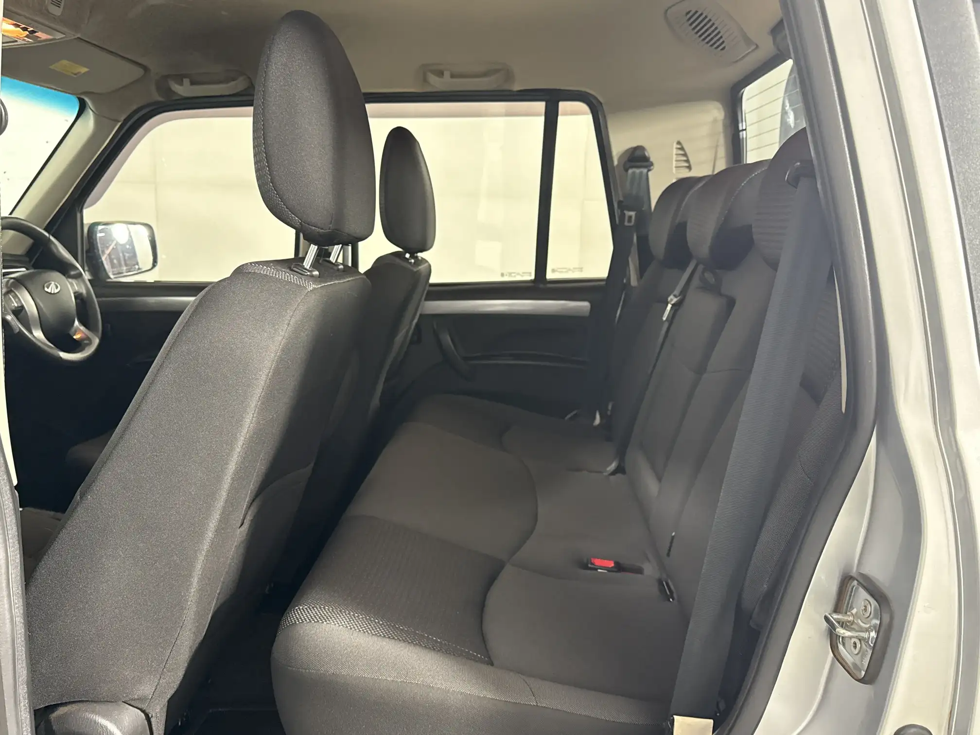Mahindra PIK UP