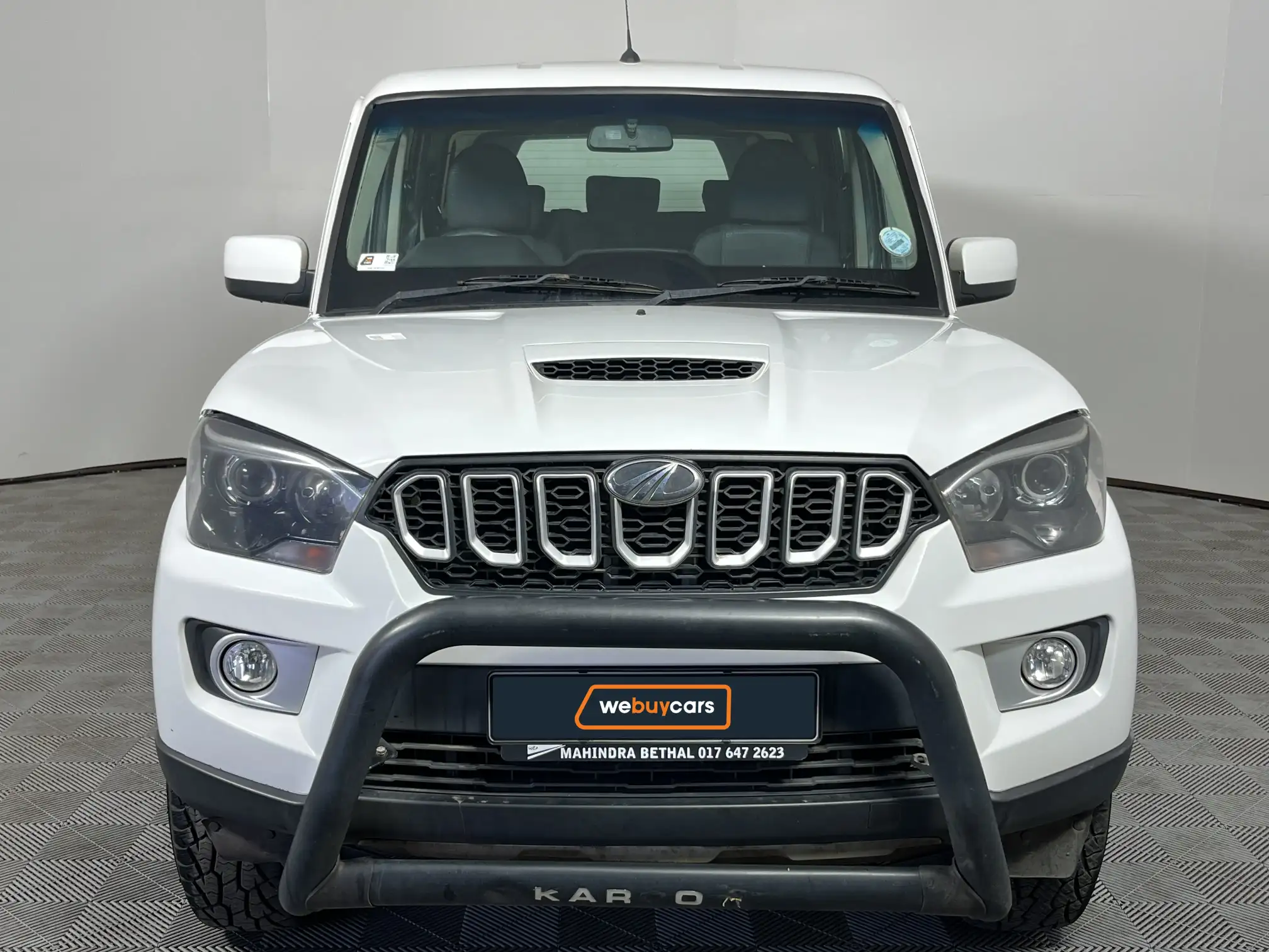 Mahindra PIK UP