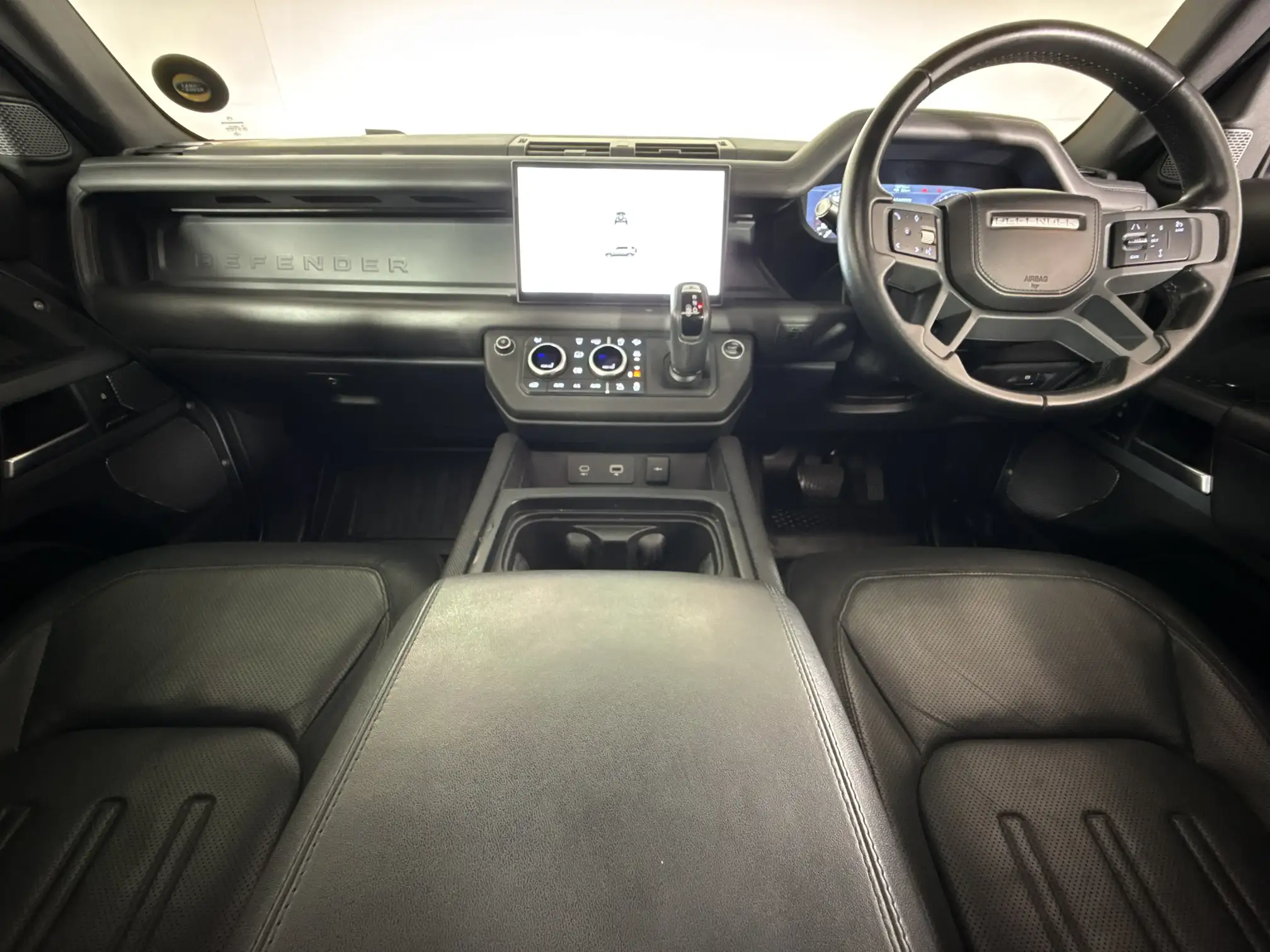 Land Rover Defender 110