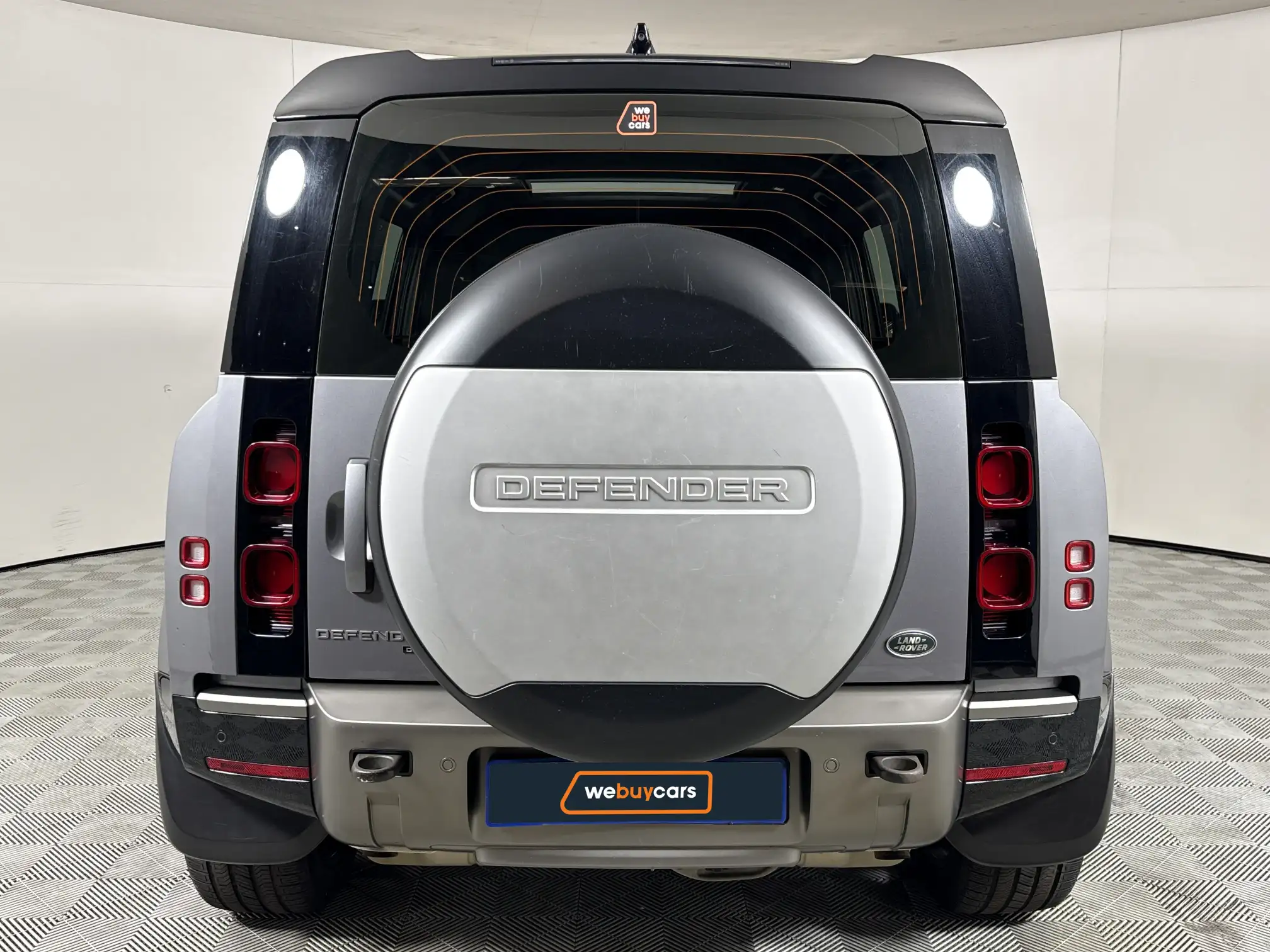 Land Rover Defender 110