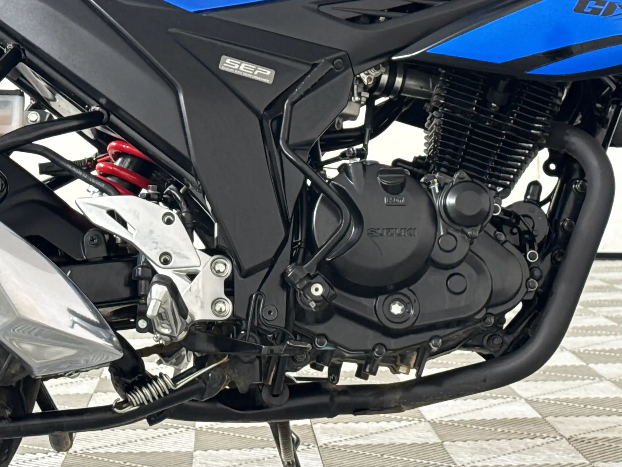 Suzuki GSX