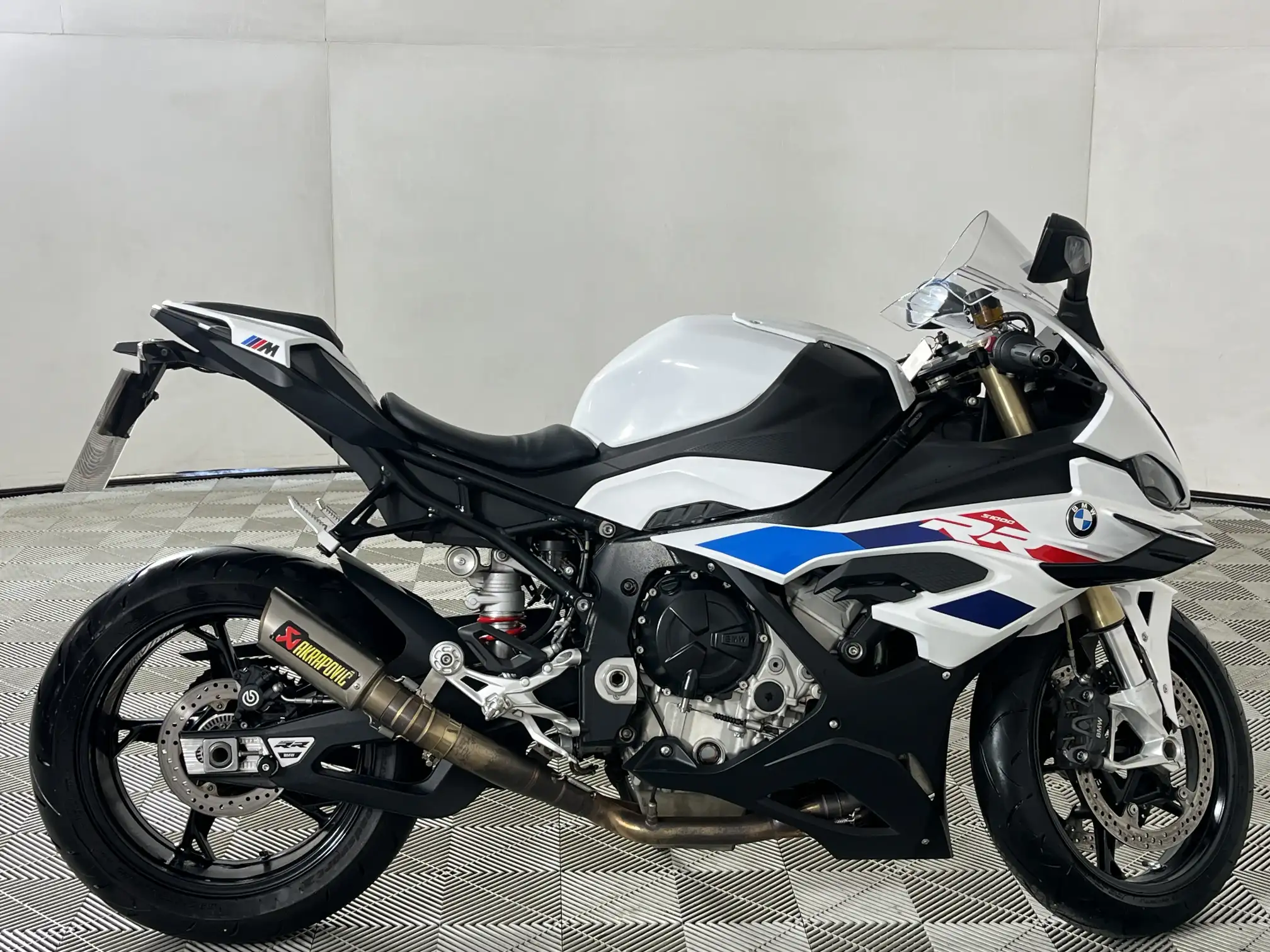 BMW S Series