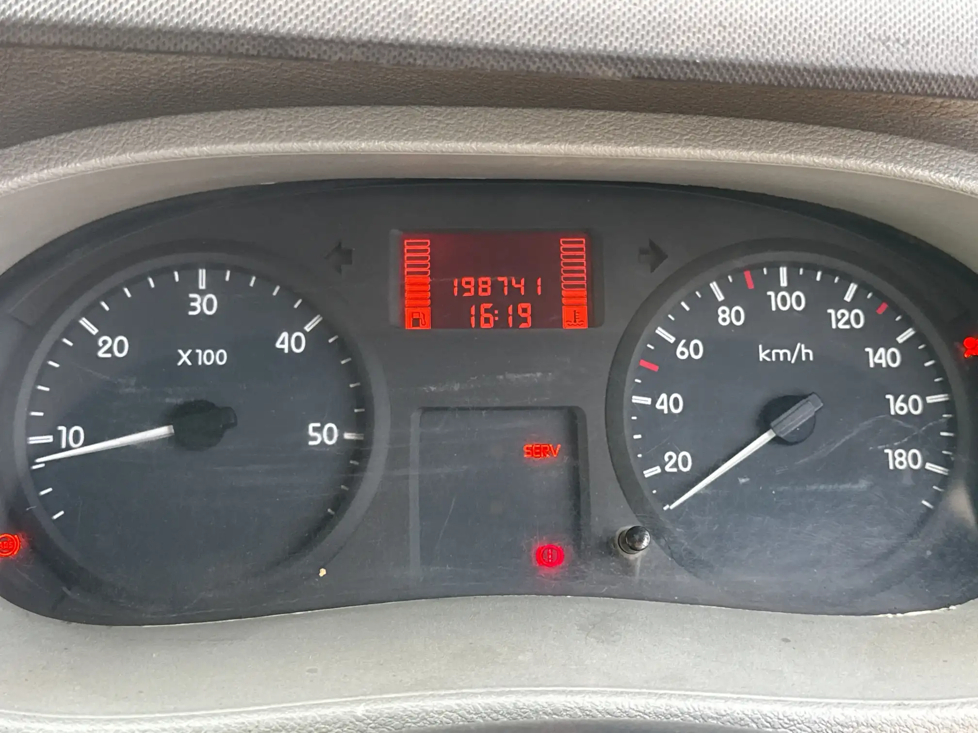 Nissan Interstar