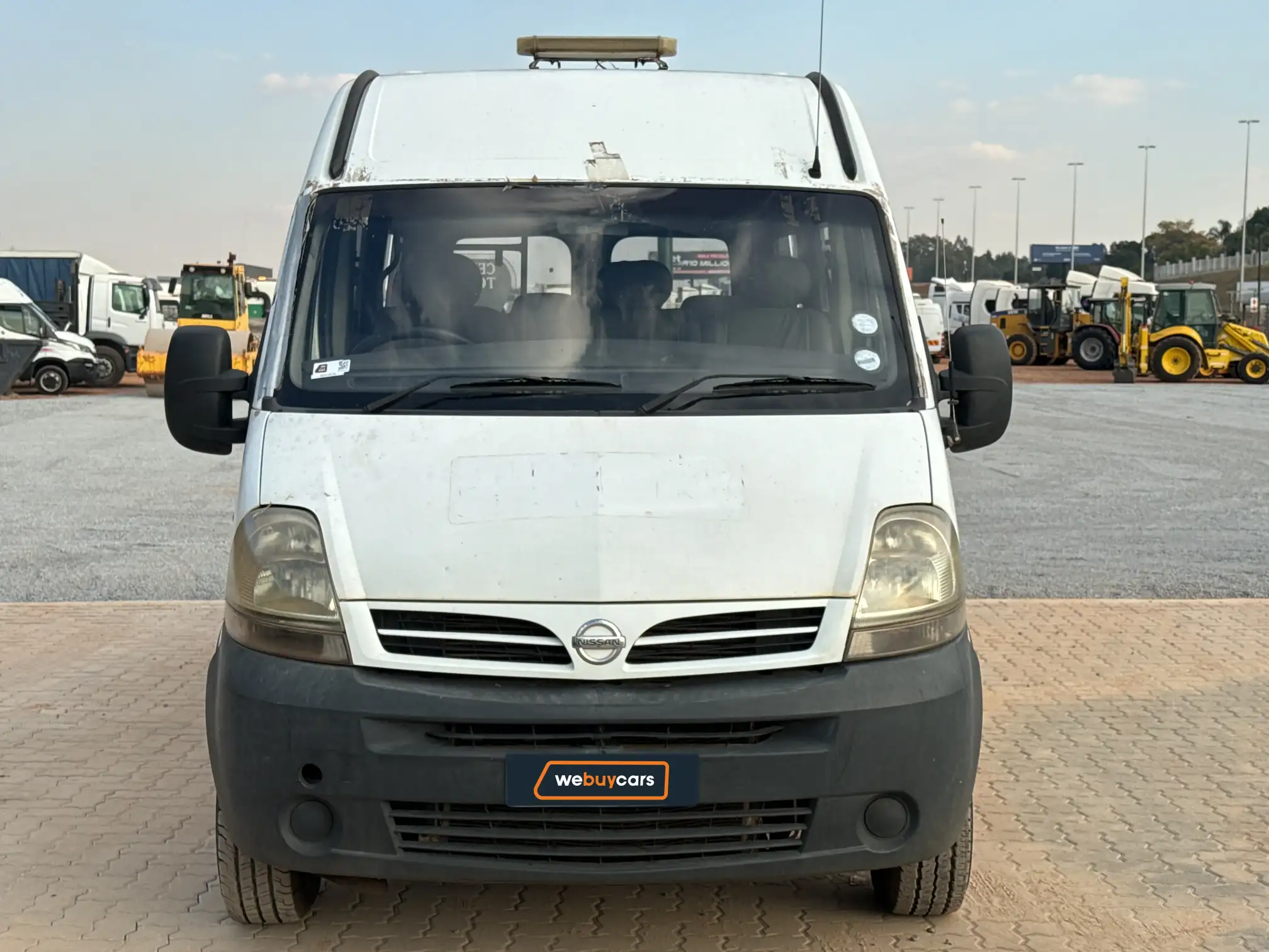 Nissan Interstar