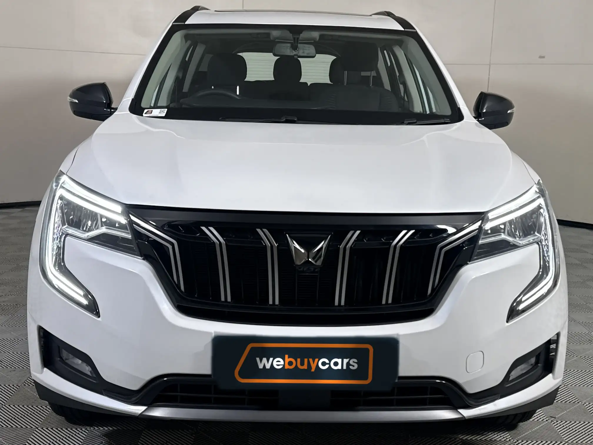 Mahindra XUV 700