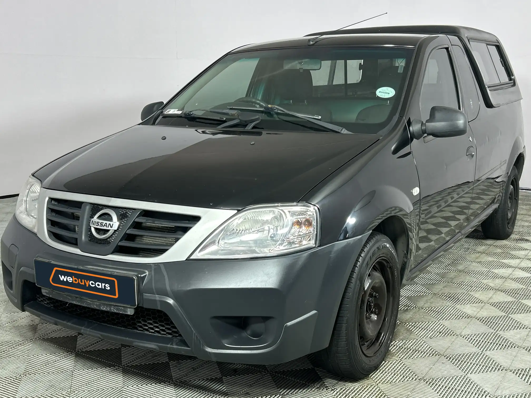 2021 Nissan NP200