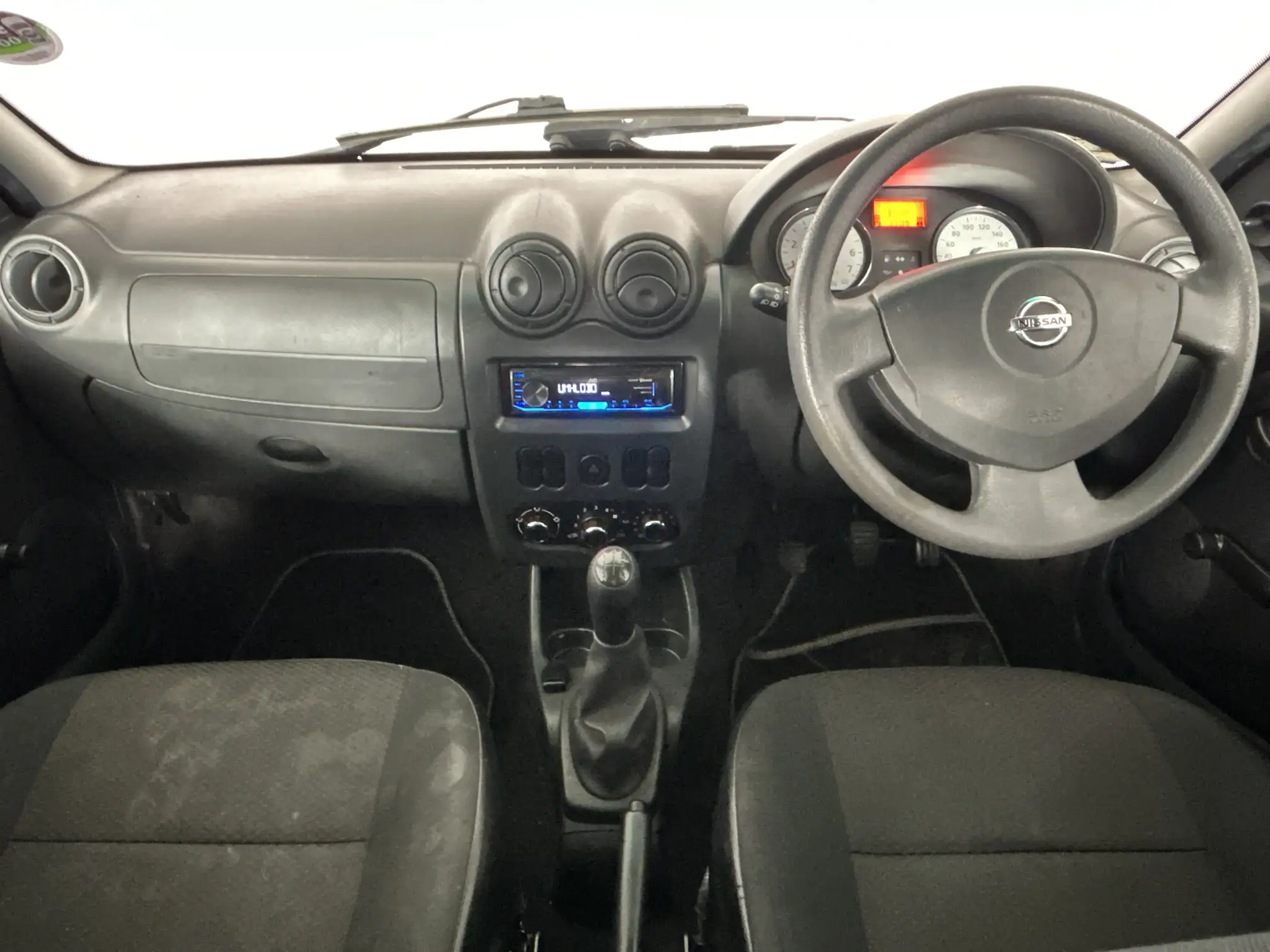 Nissan NP200