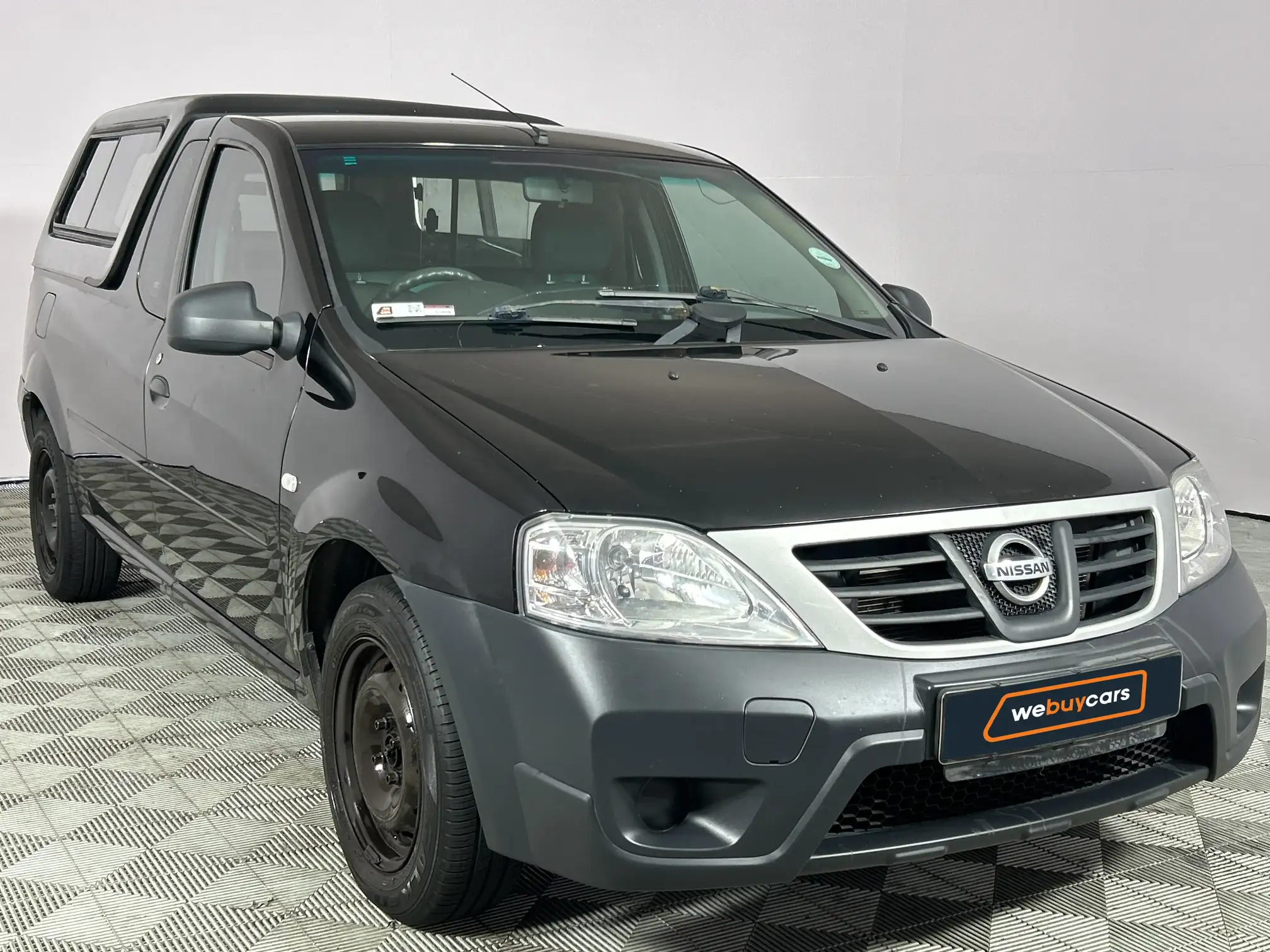 Nissan NP200