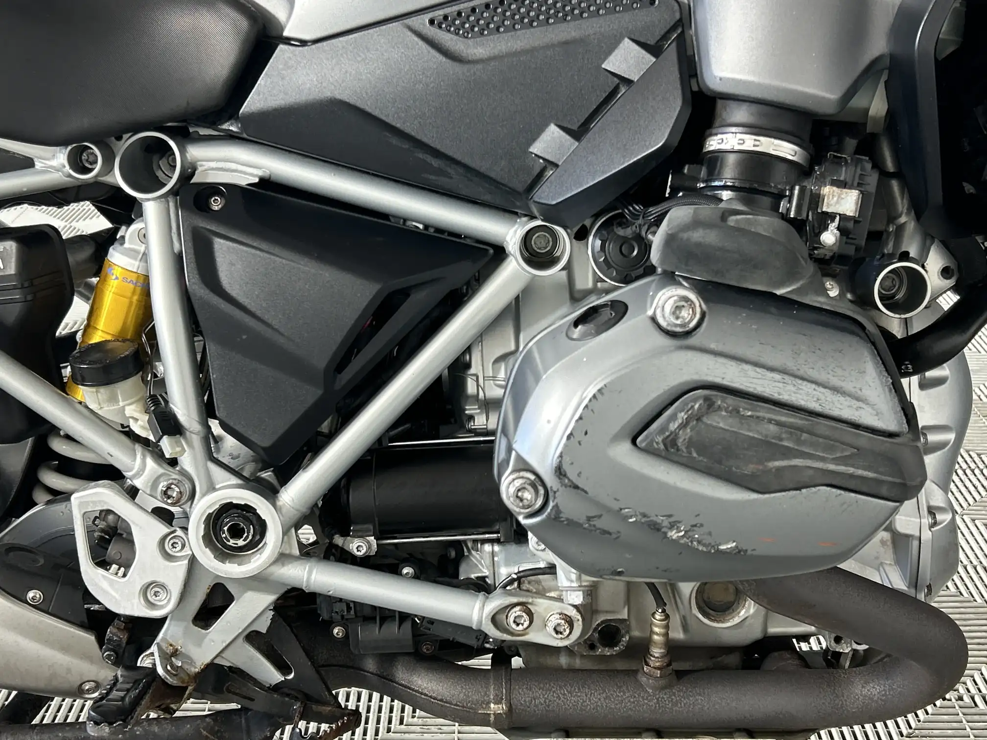 BMW R Series