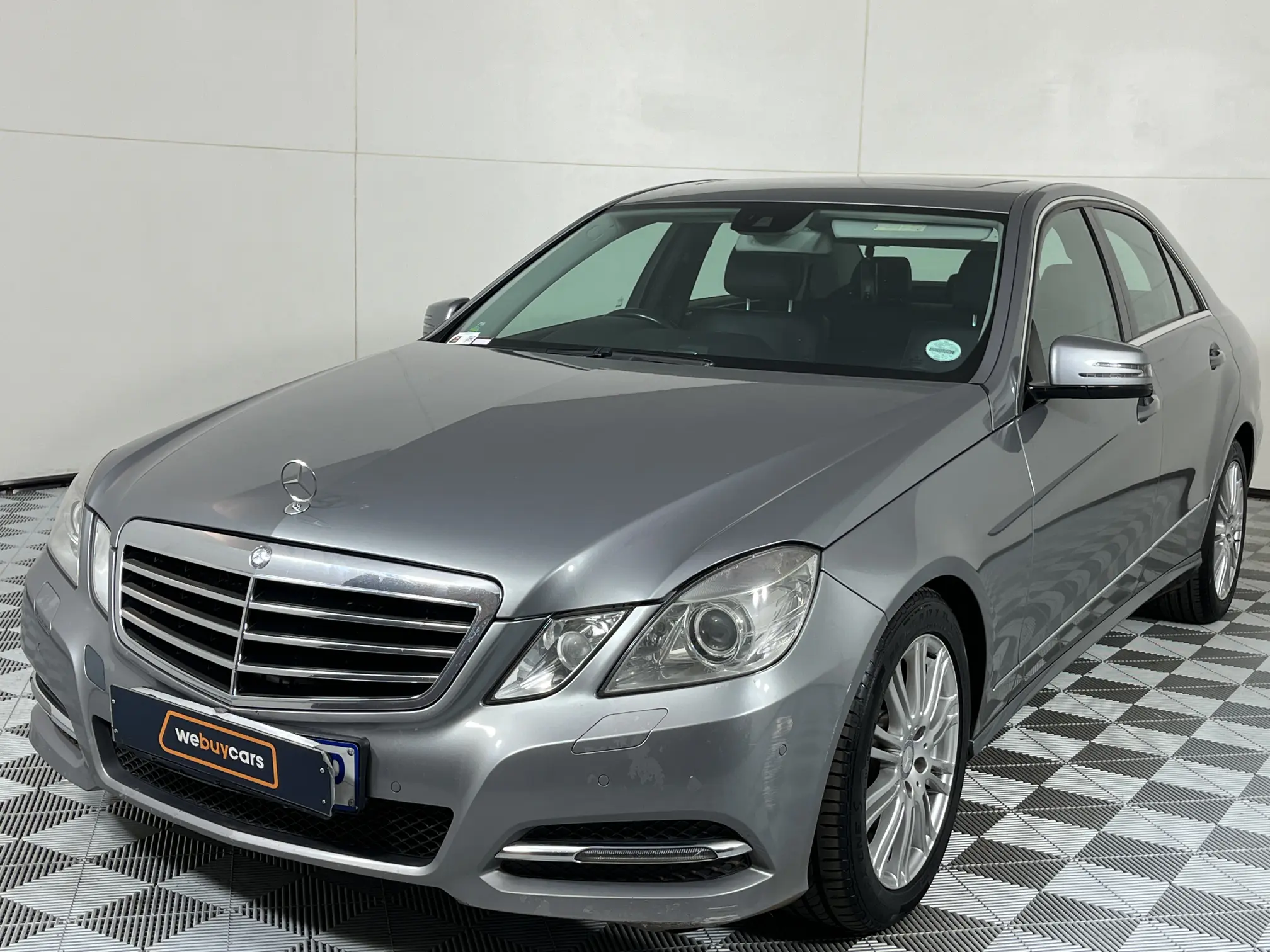 2013 Mercedes-Benz E Class Sedan E 200 CGI BE Avantgarde