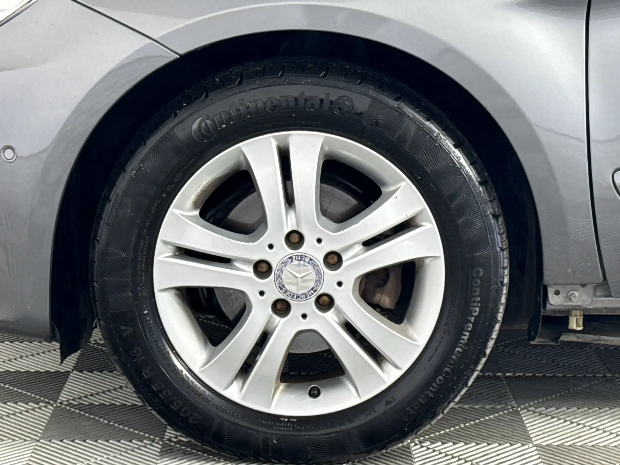 Mercedes-Benz B Class