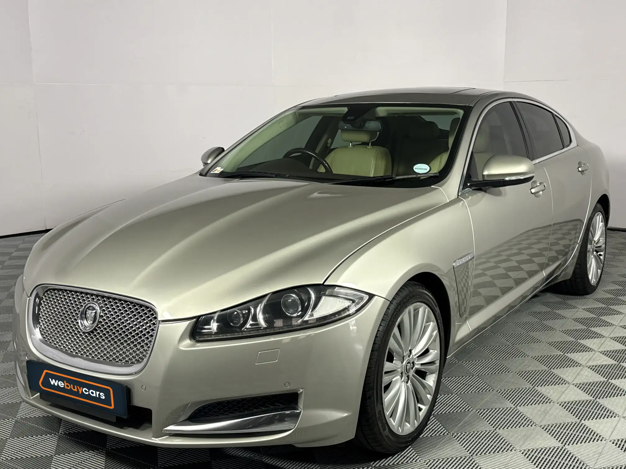 2013 Jaguar XF