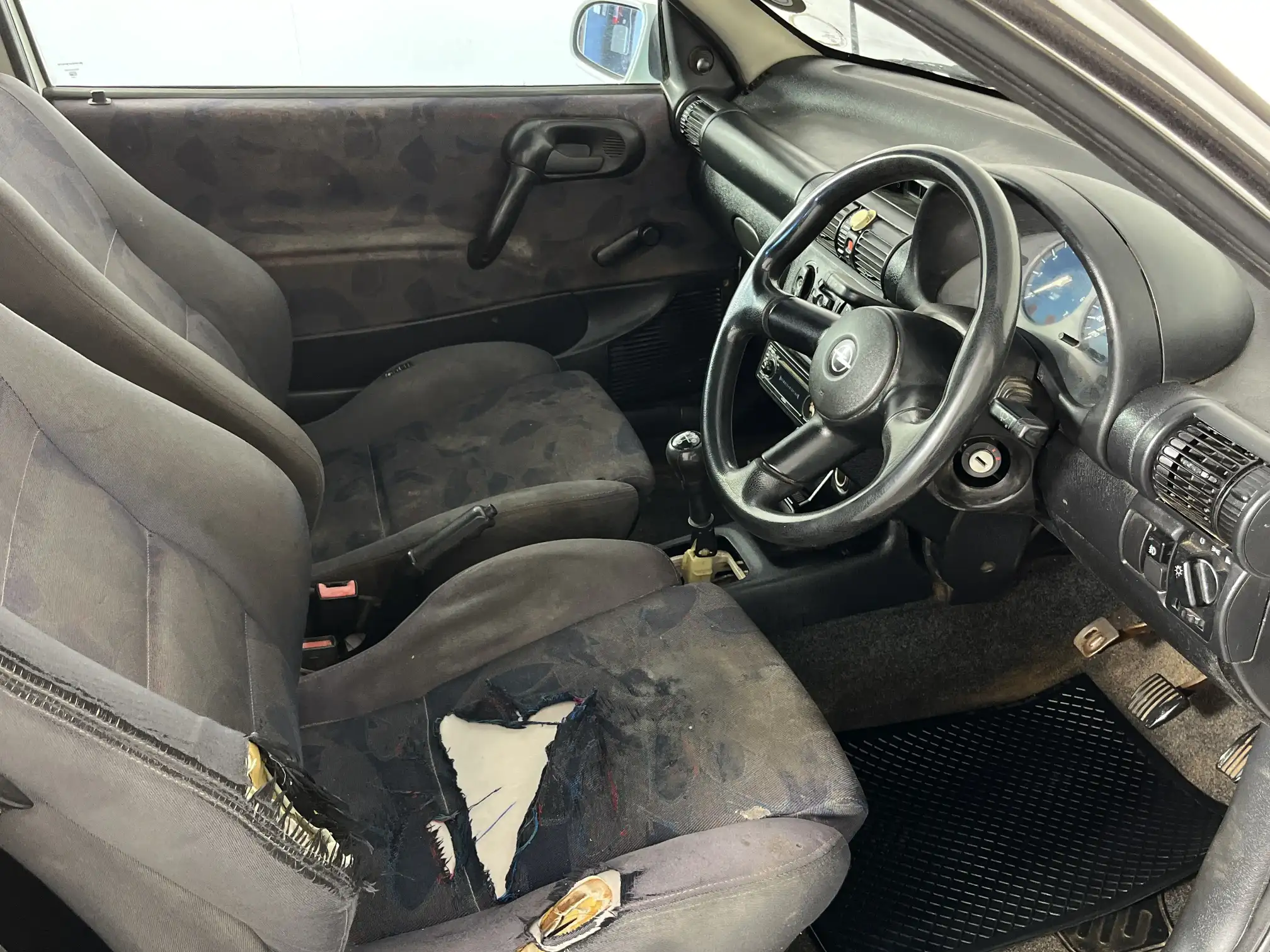 2003 Opel Corsa Utility 1.6i Pick Up Single Cab