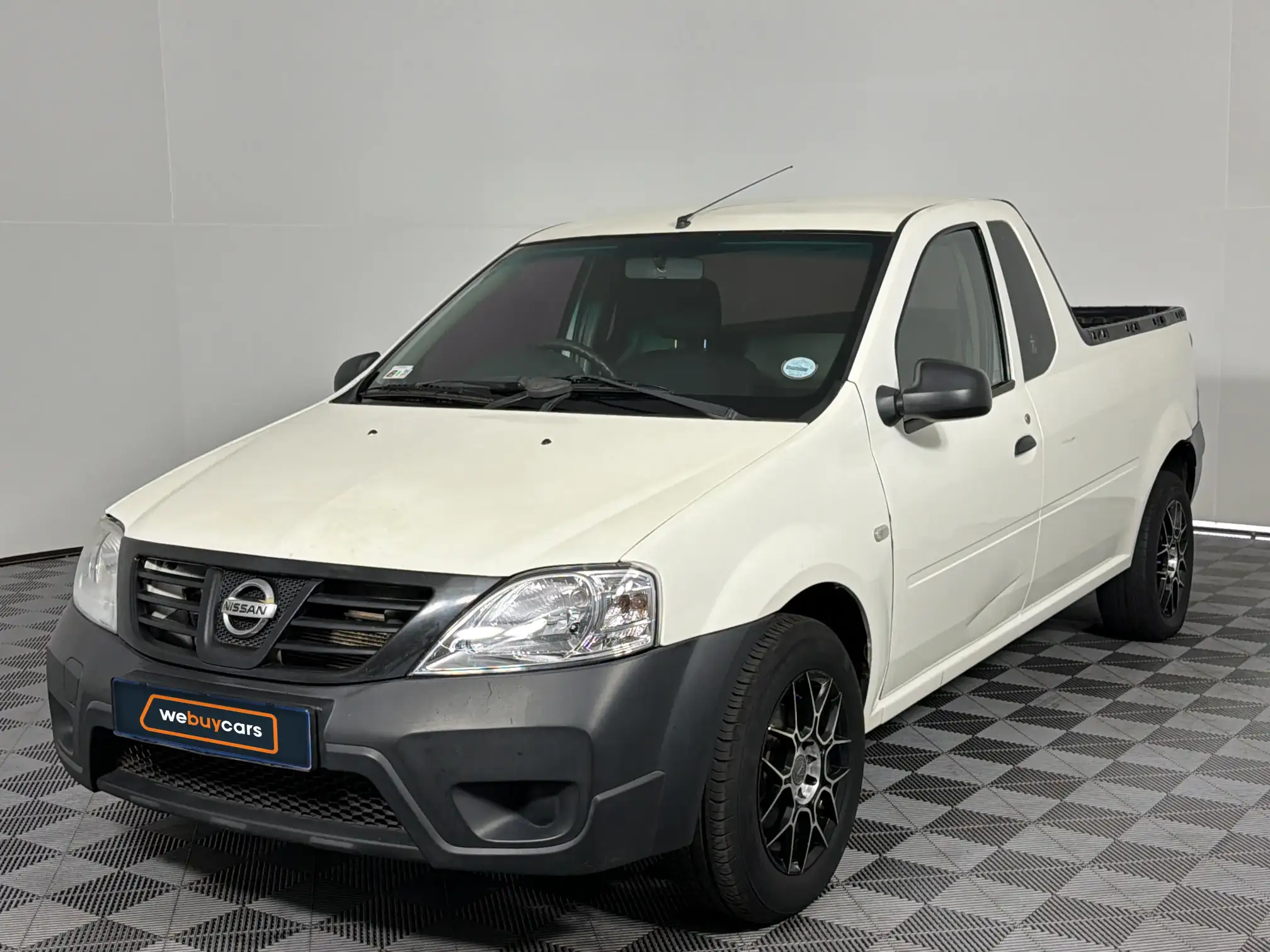 2017 Nissan NP200