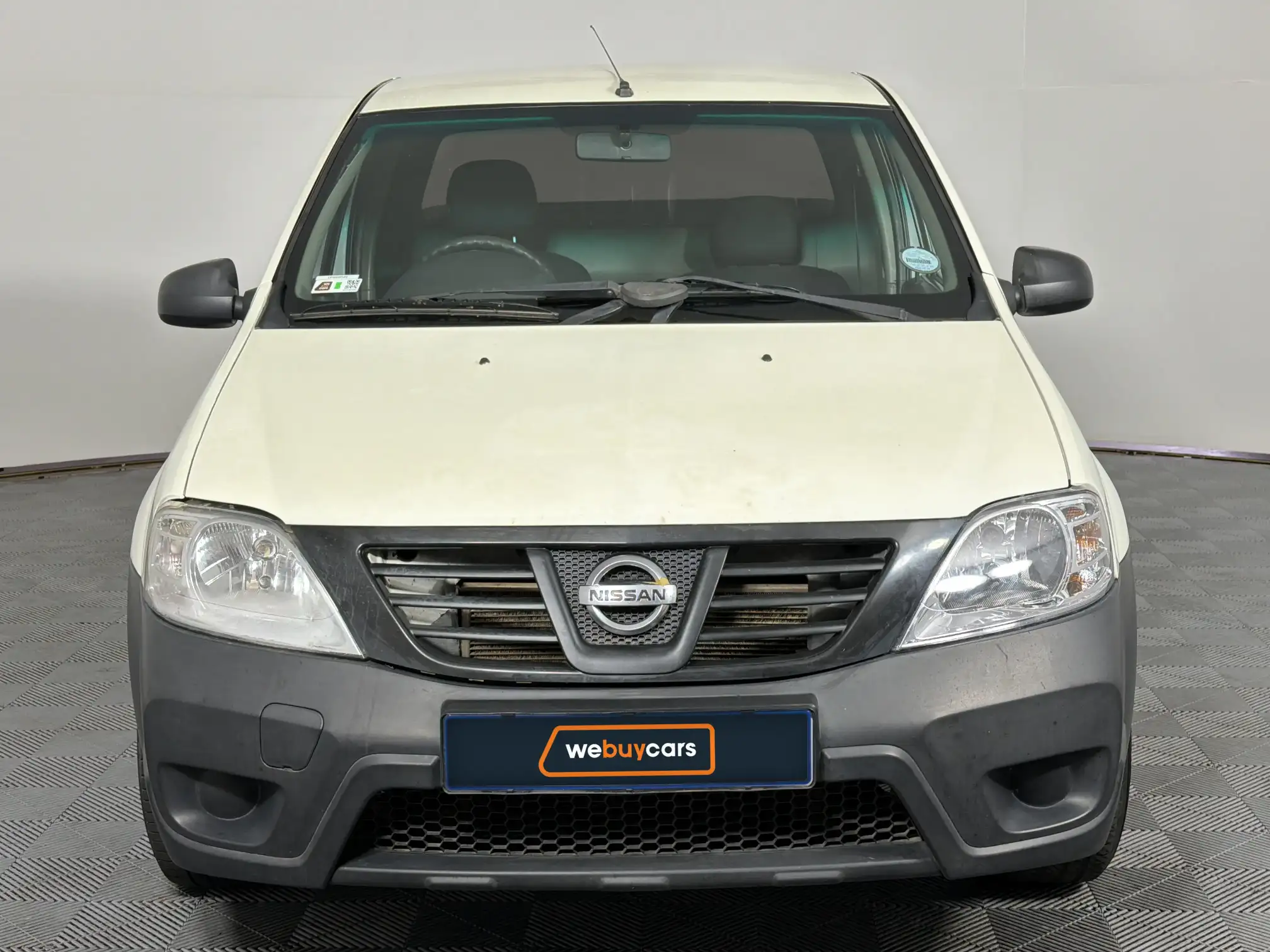 Nissan NP200