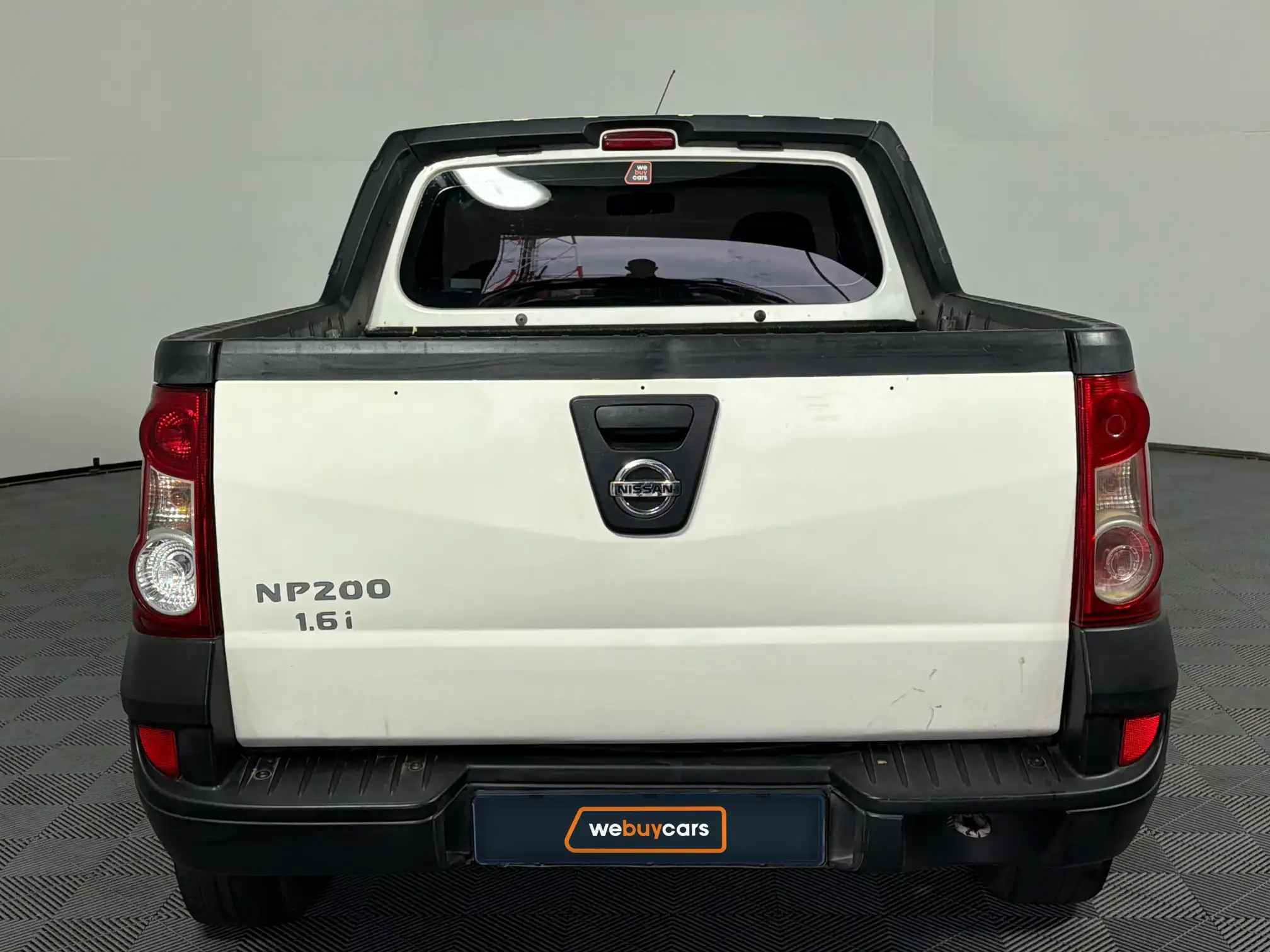 Nissan NP200