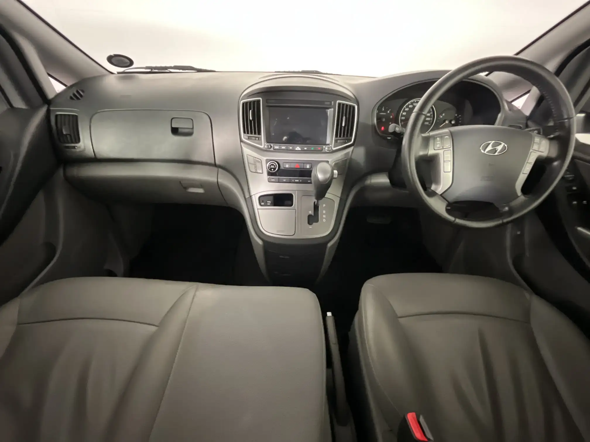 Hyundai H-1