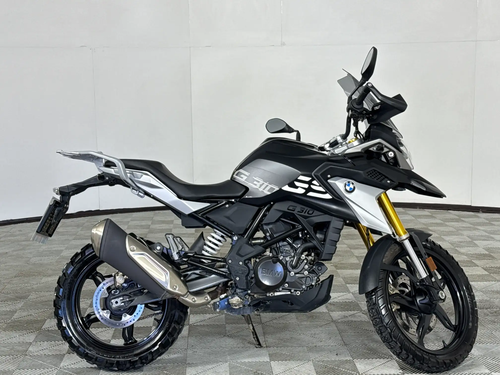 2023 BMW C