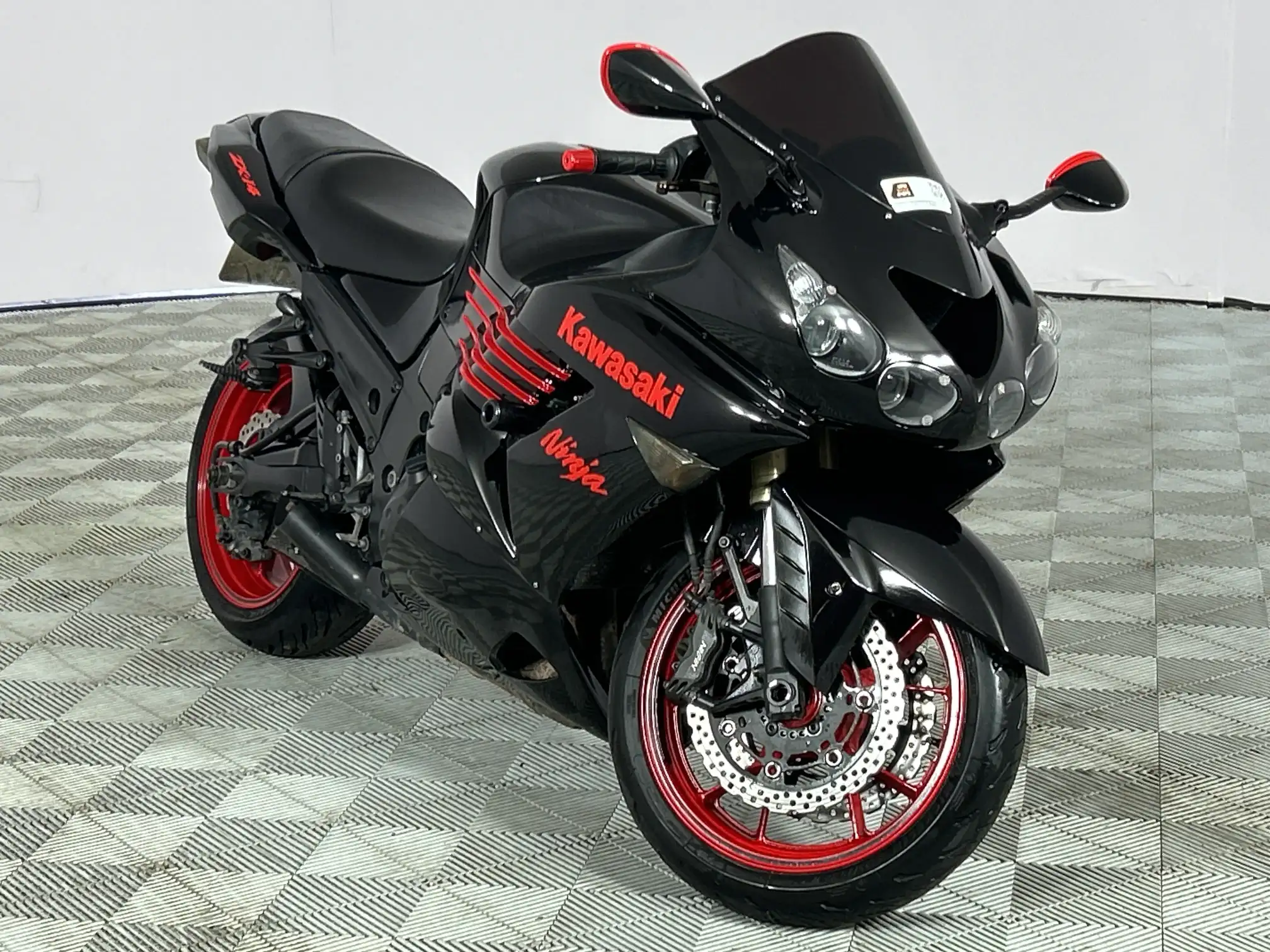 Kawasaki ZX
