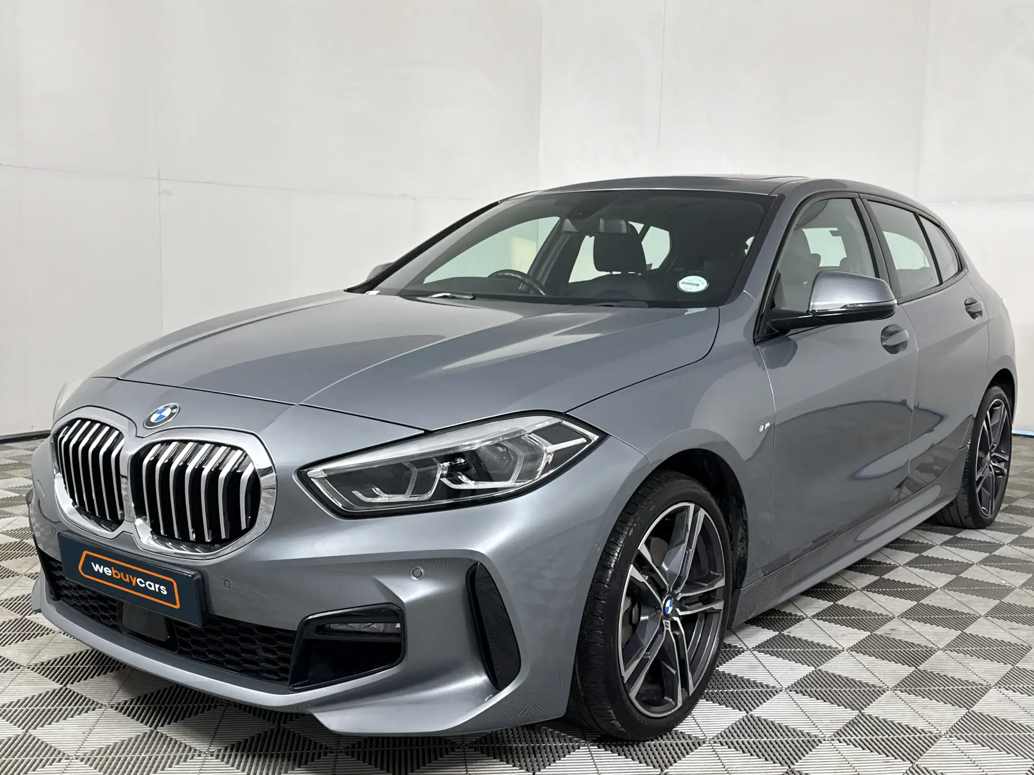 2023 BMW 1 Series (f40)