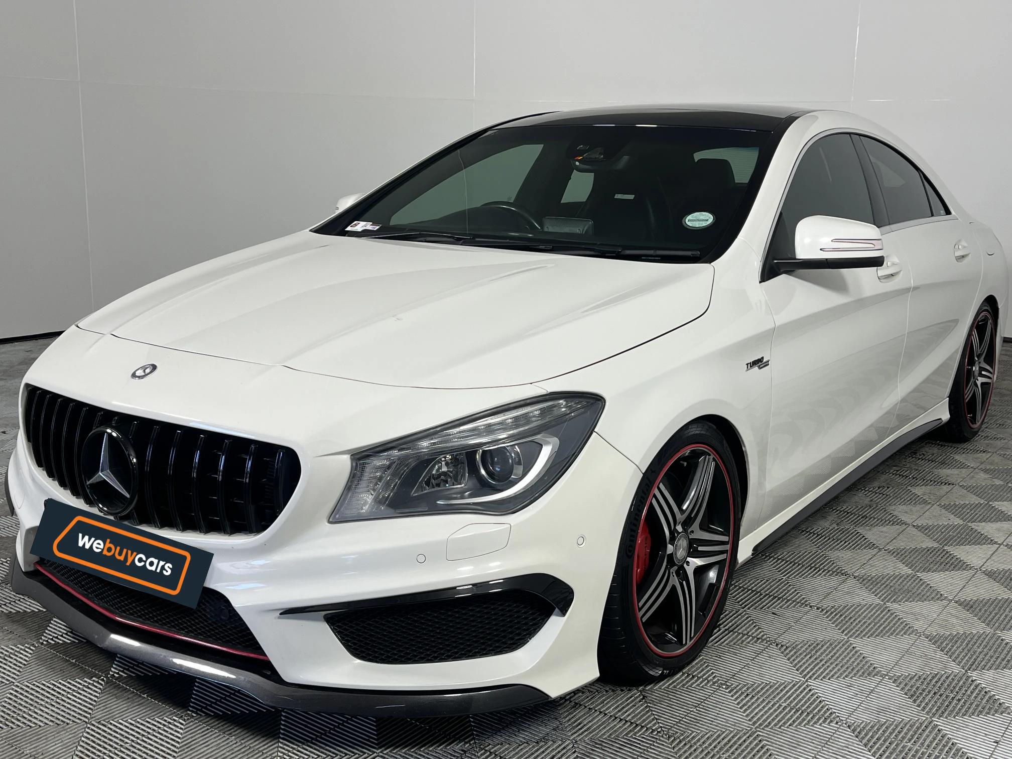 Mercedes Benz AMG CLA 45 7G- DCT
