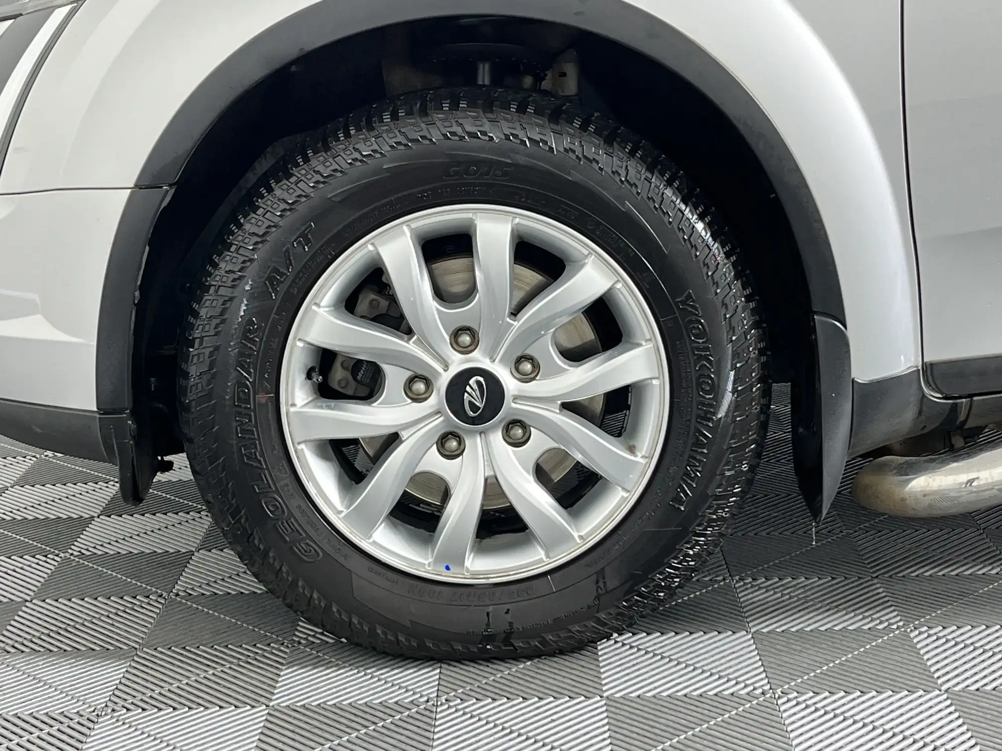Mahindra XUV