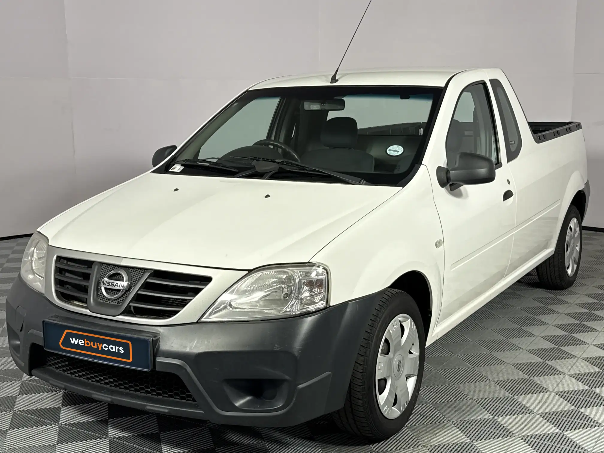 2015 Nissan NP200