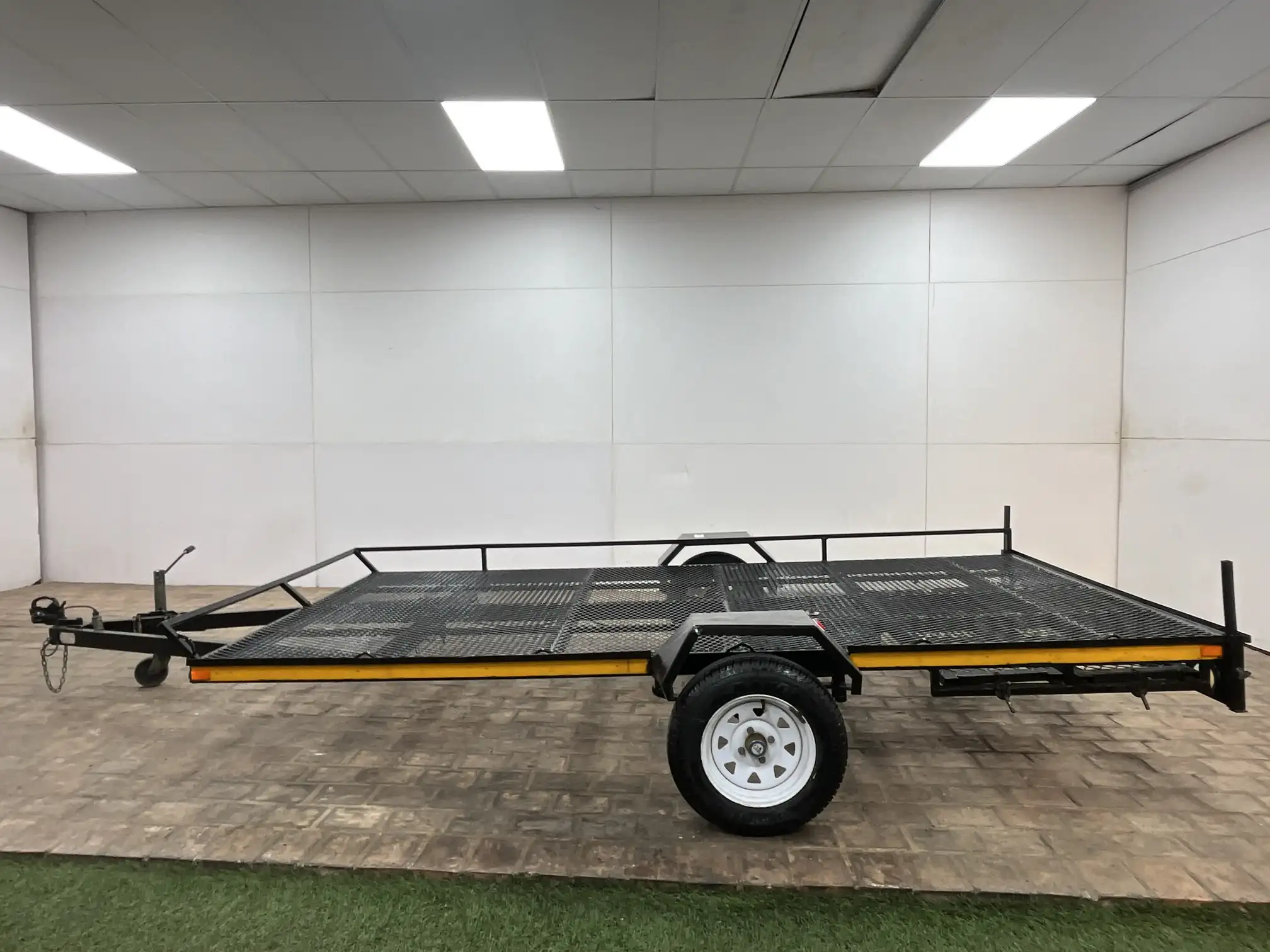 Custom Flatbed