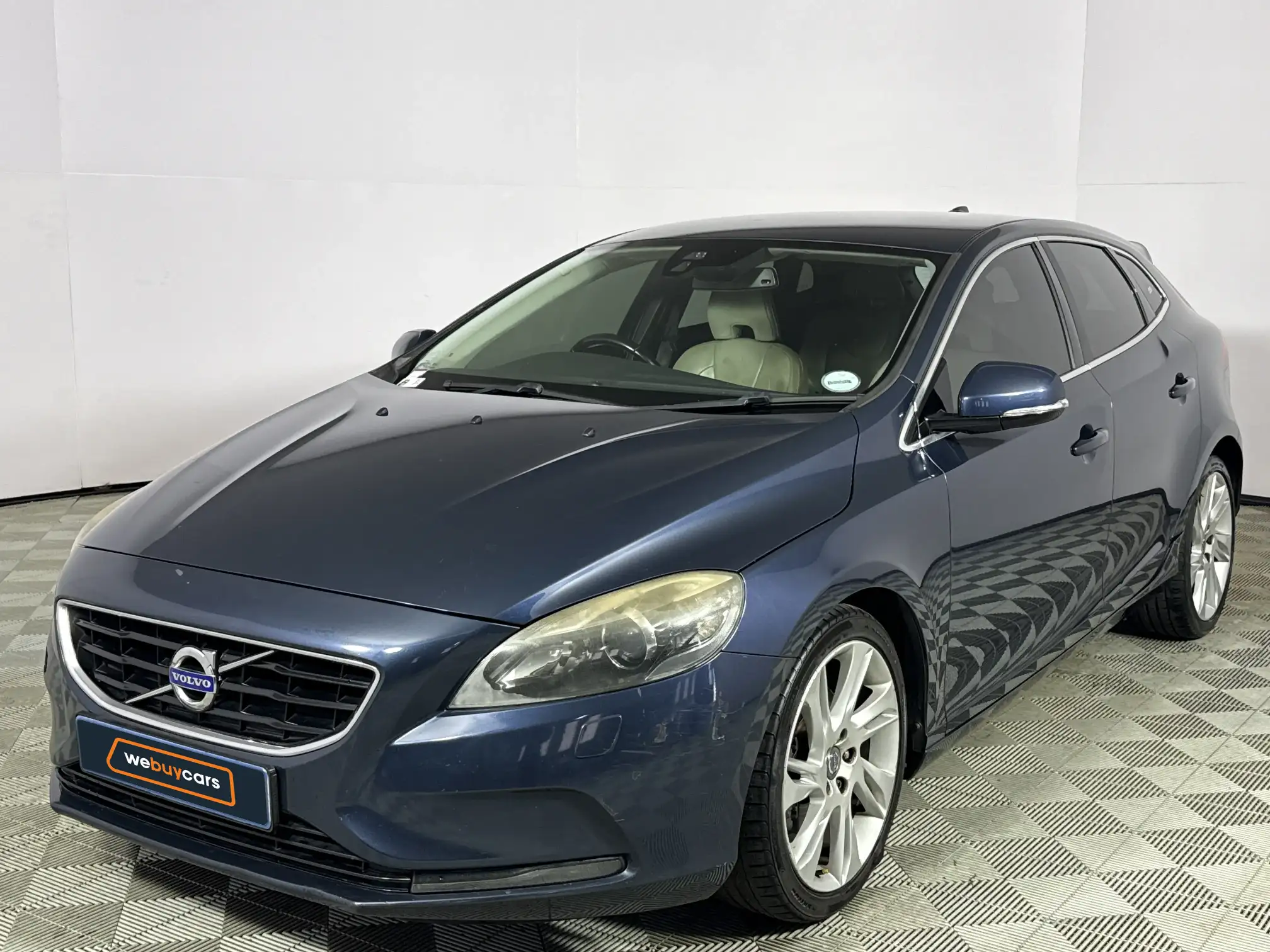2014 Volvo V40