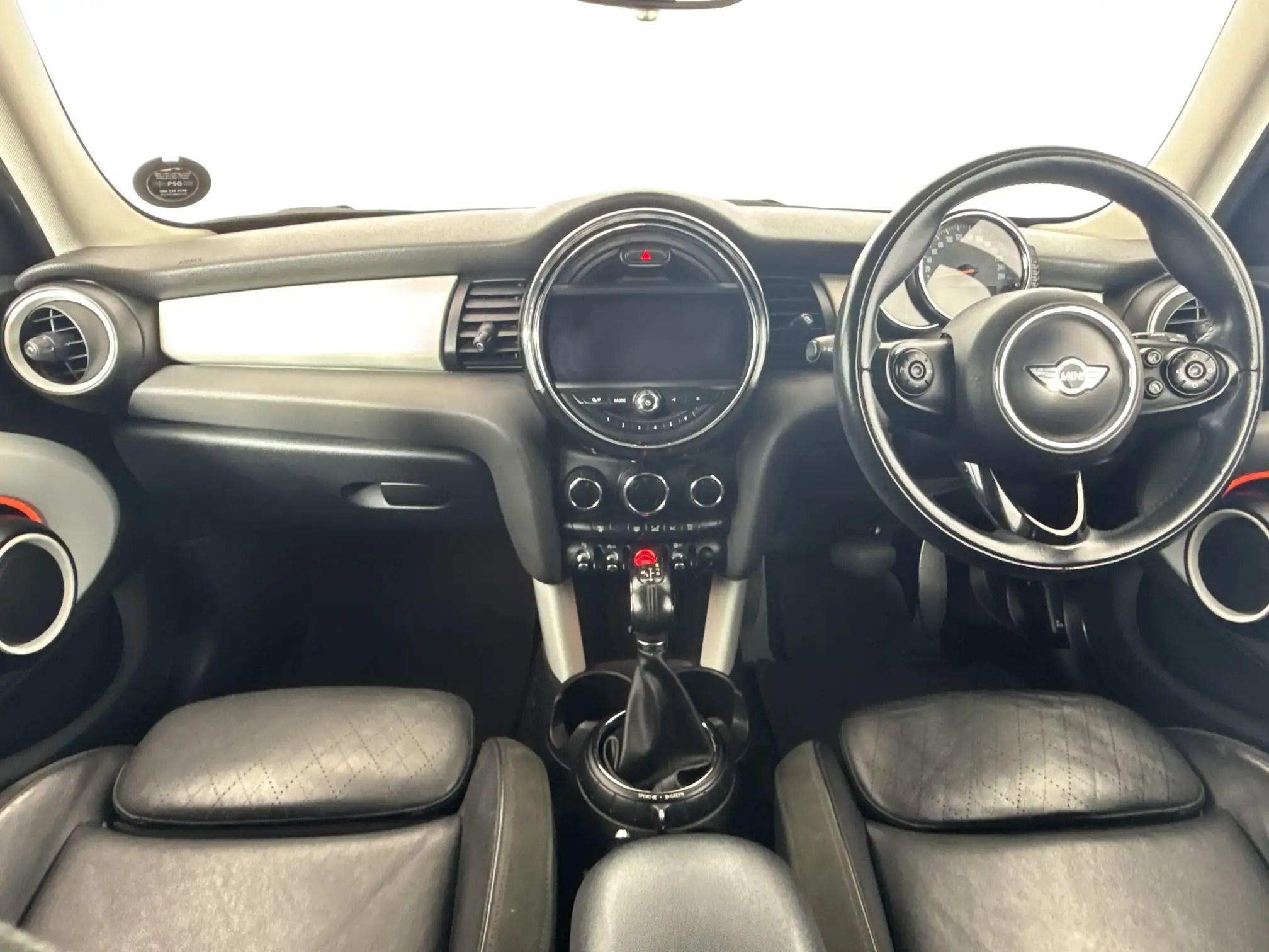 Mini Cooper 5DR