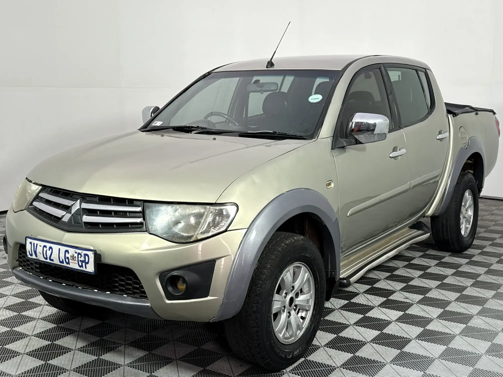 2012 Mitsubishi Triton