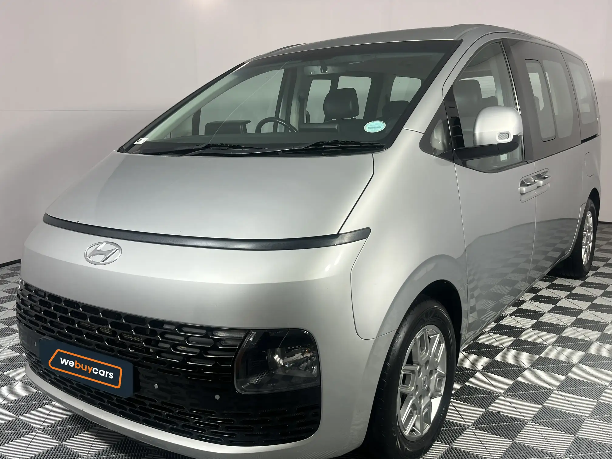 2022 Hyundai Staria