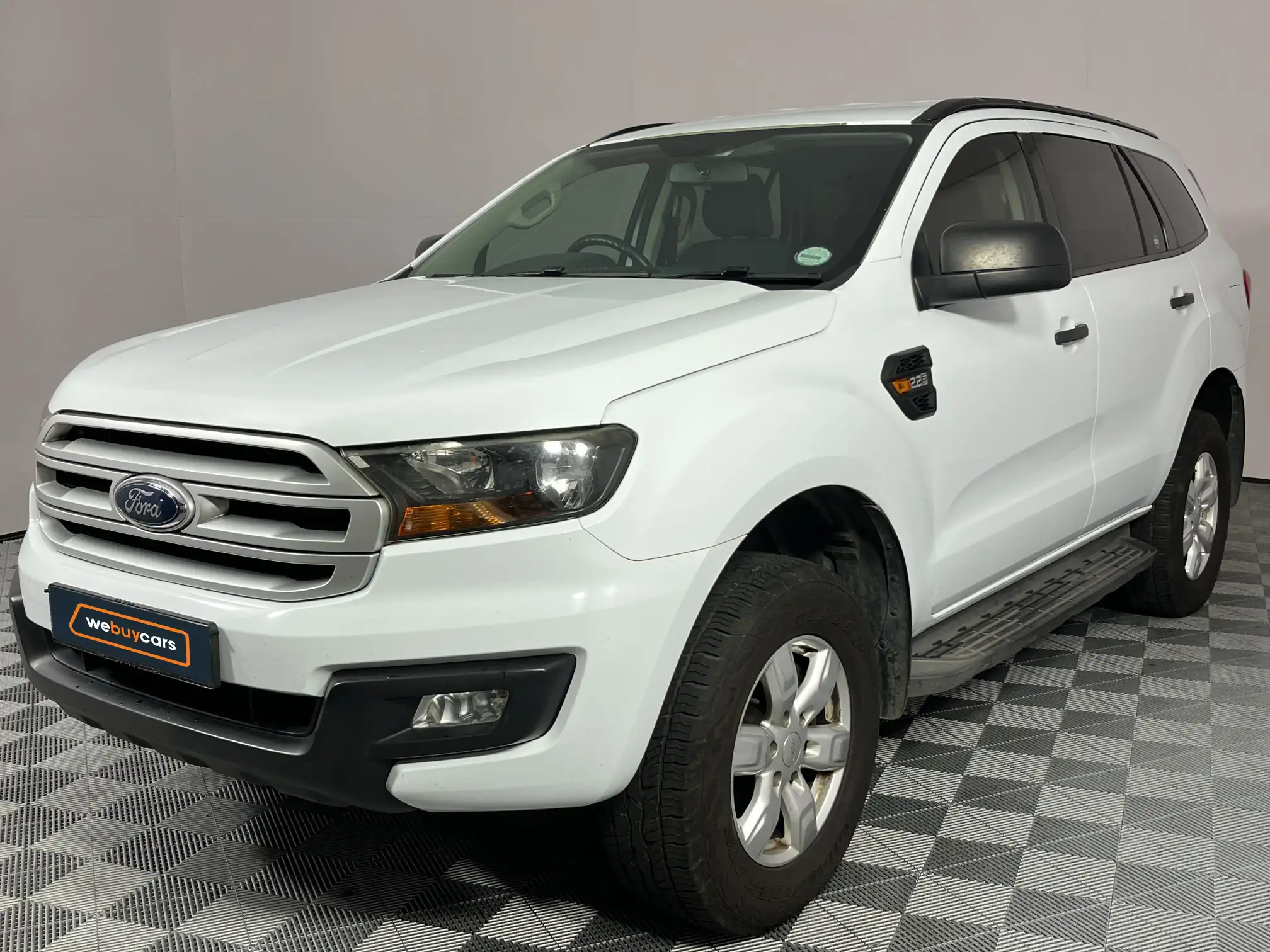 2017 Ford Everest