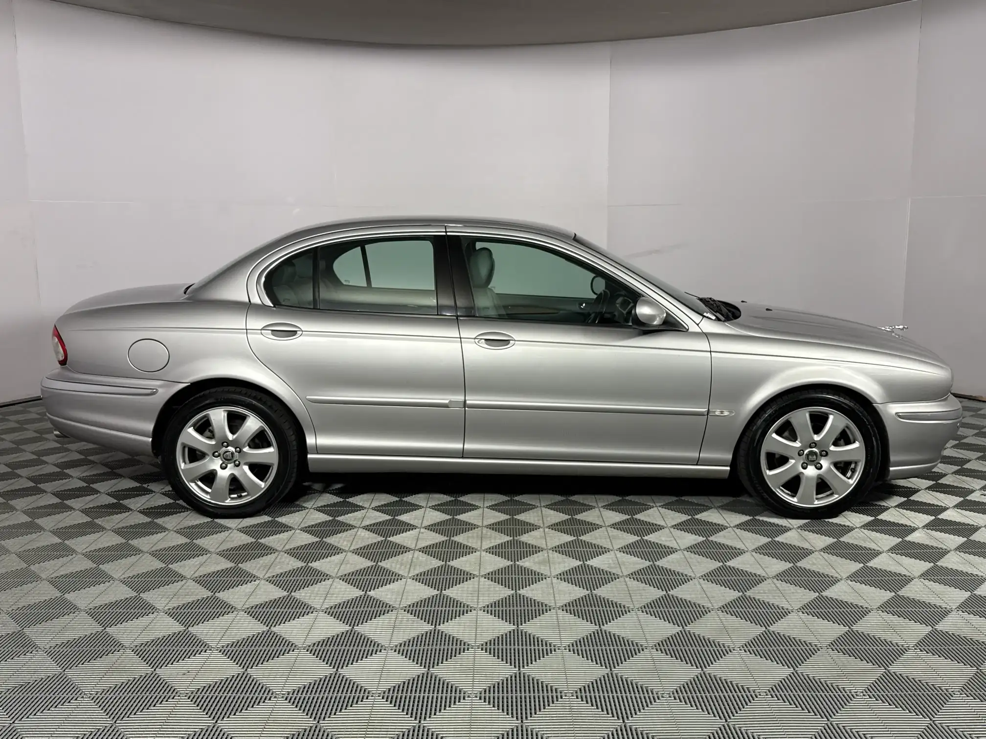 Jaguar X-Type