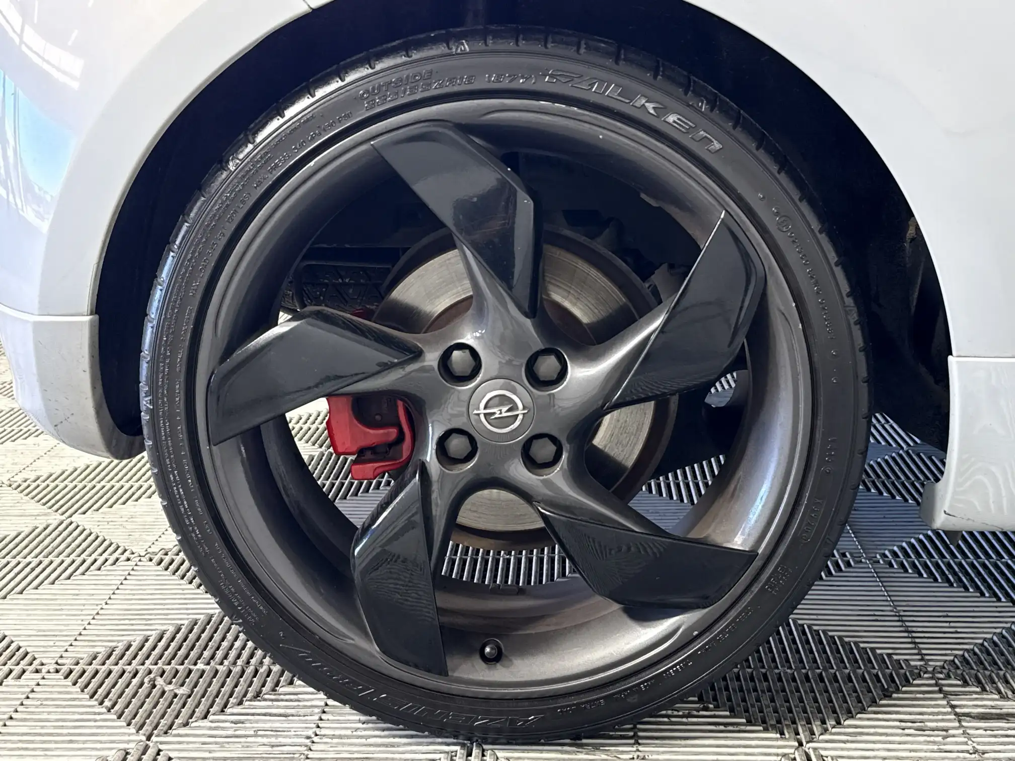 Opel Adam