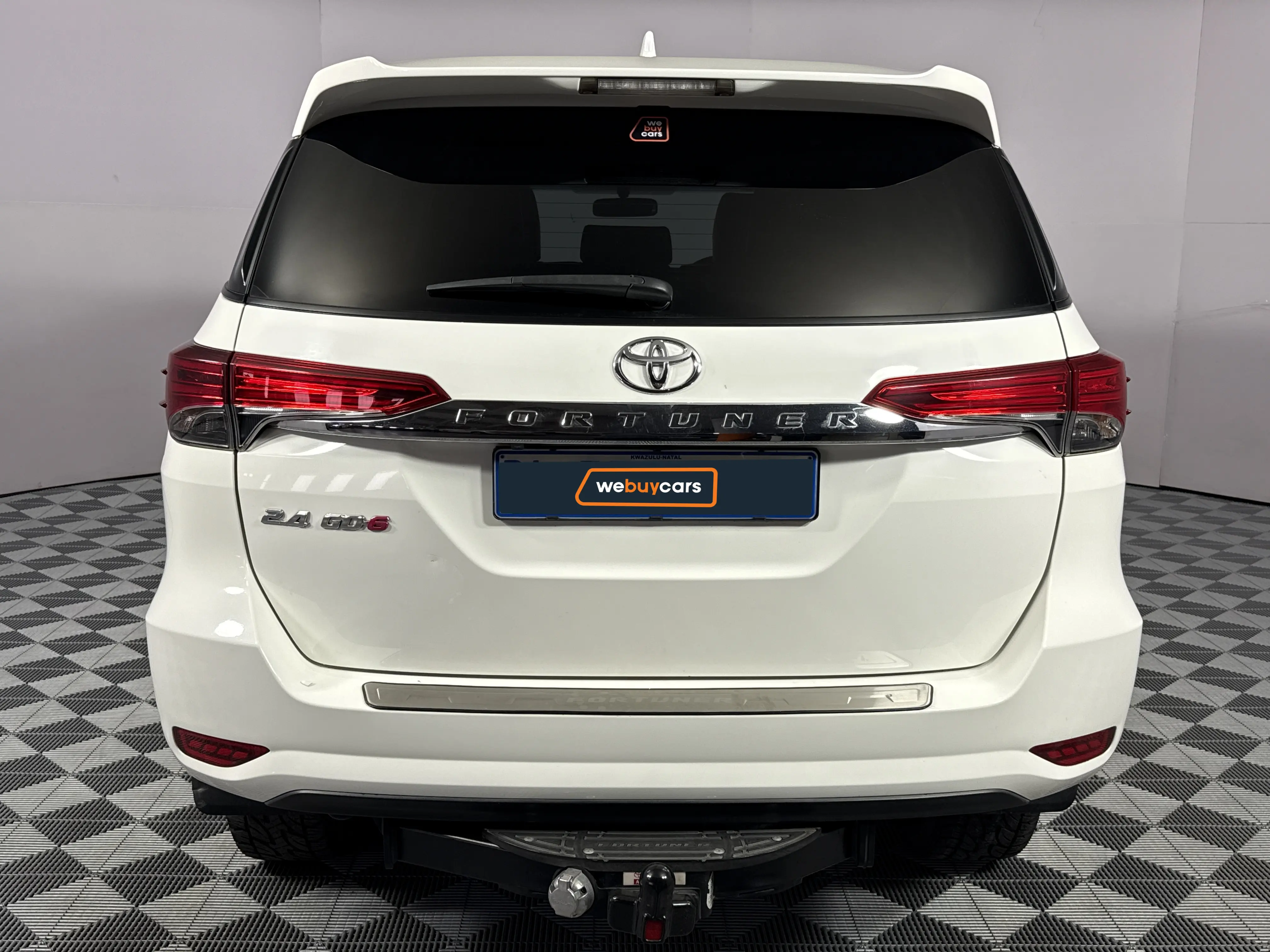 2019 Toyota Fortuner 2.4gd-6 R/B Auto, photo 5