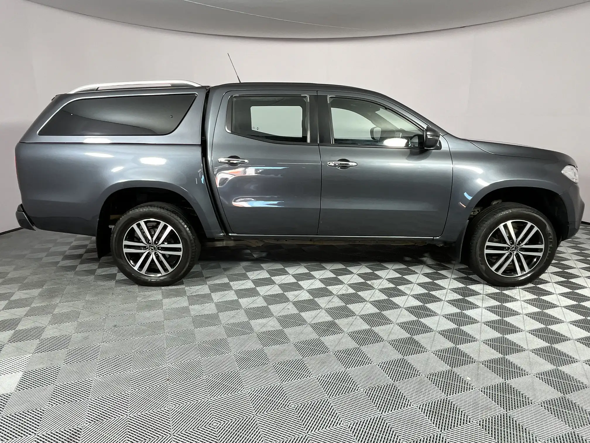 Mercedes-Benz X-Class
