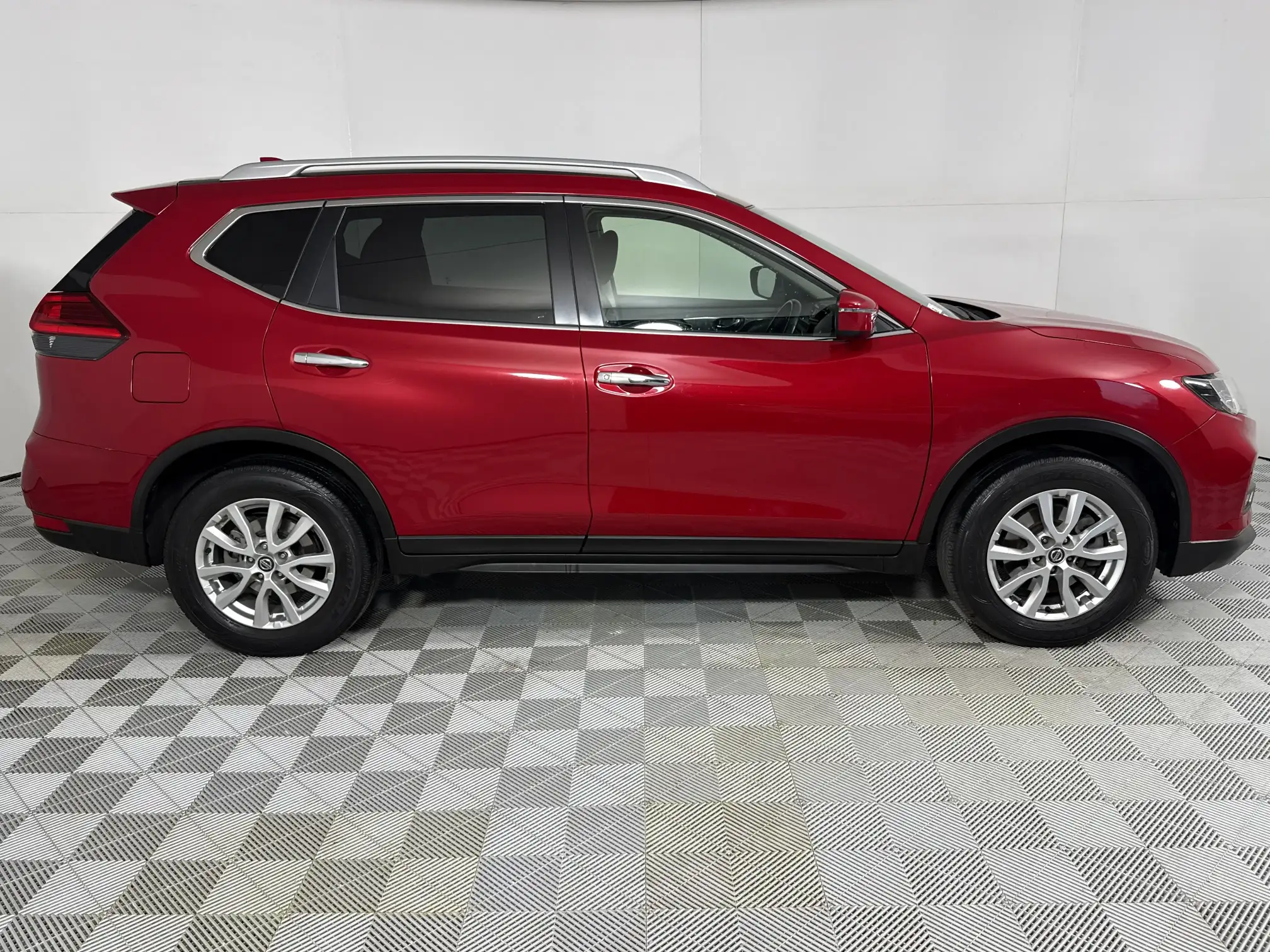 Nissan X Trail